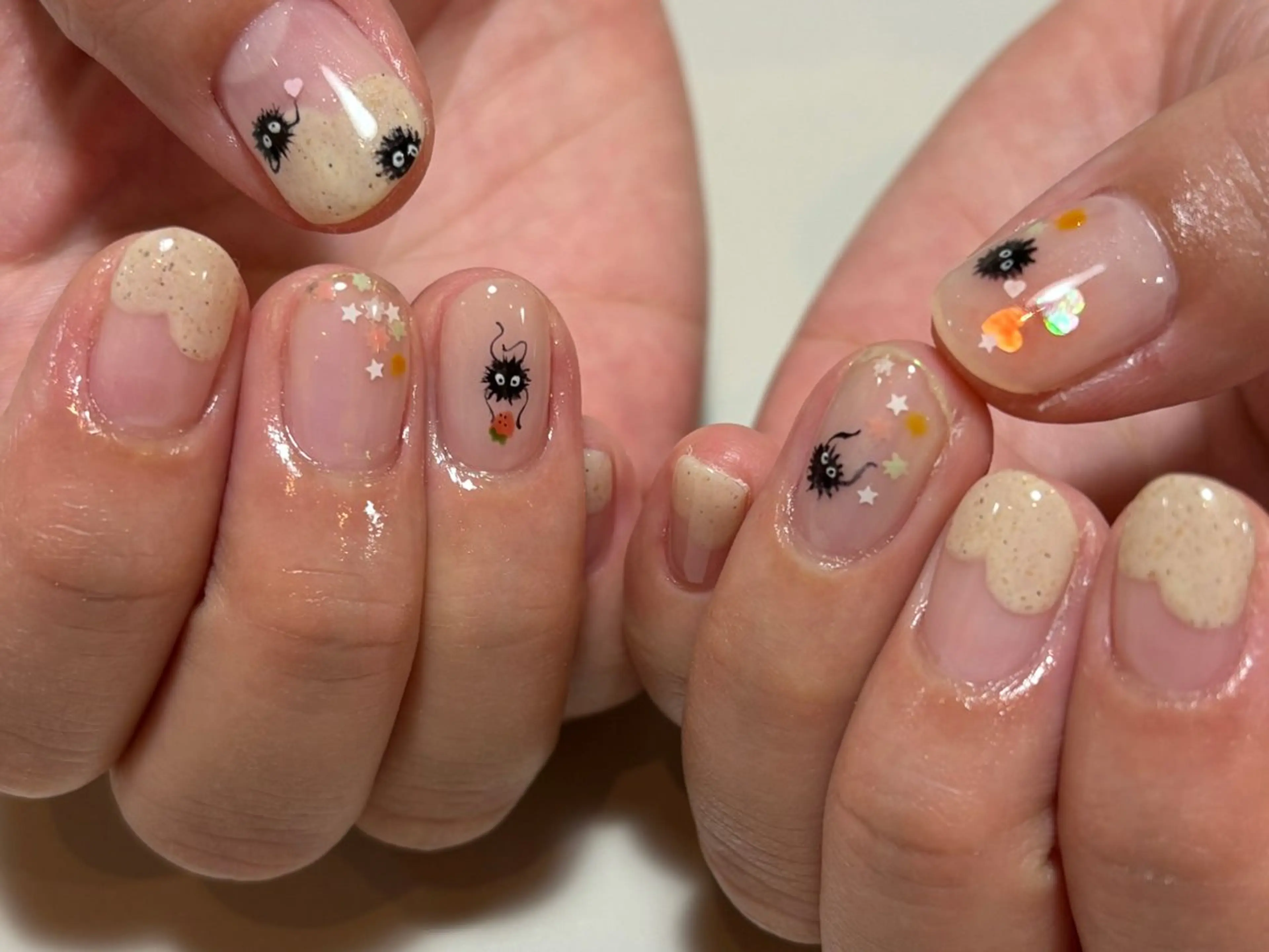 ネイル ハート ホログラムネイル ハンドネイル FIORITURA Maikoのネイルデザイン