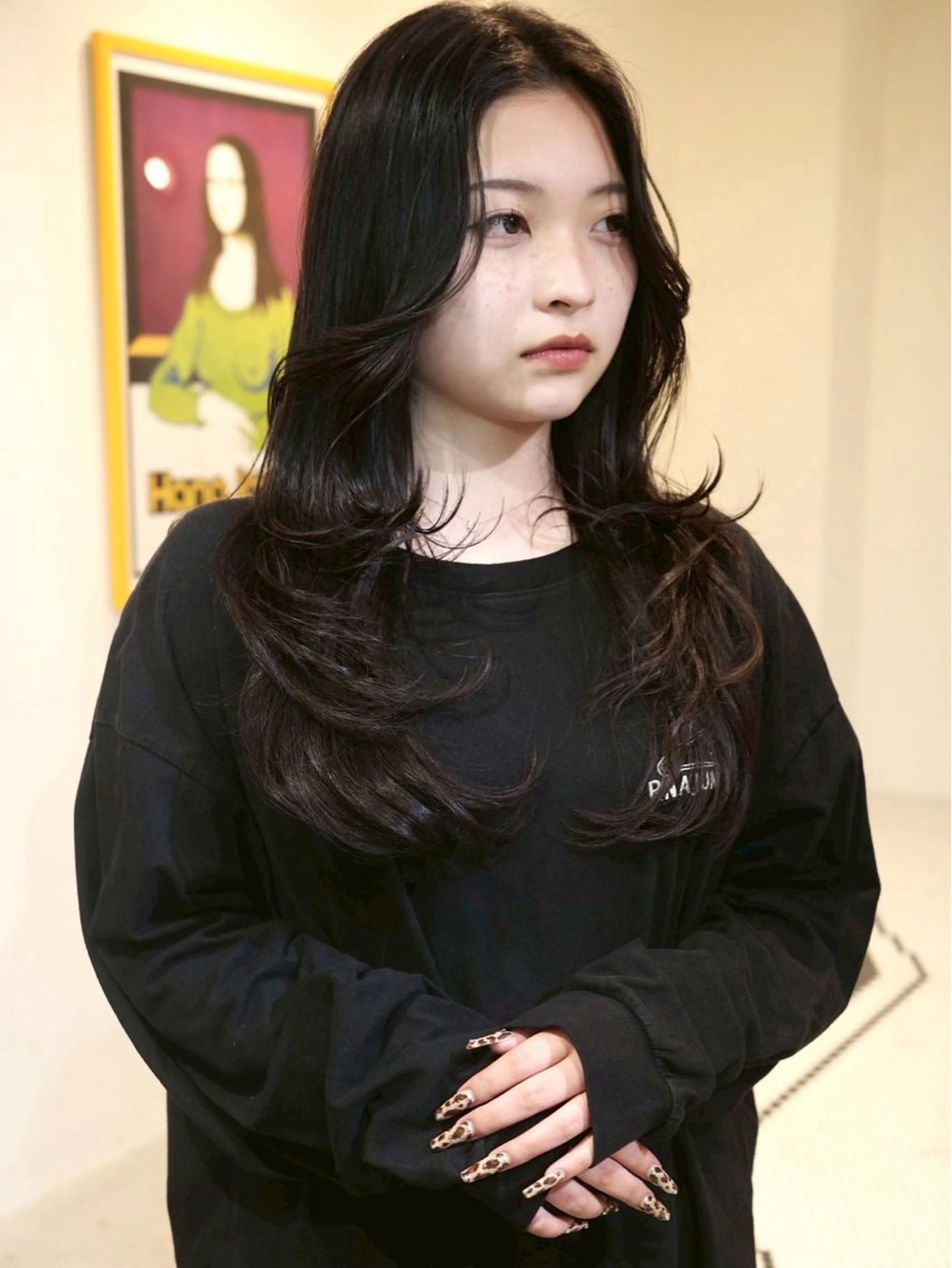 ロング カット (h)wim ウィムのヘアスタイル