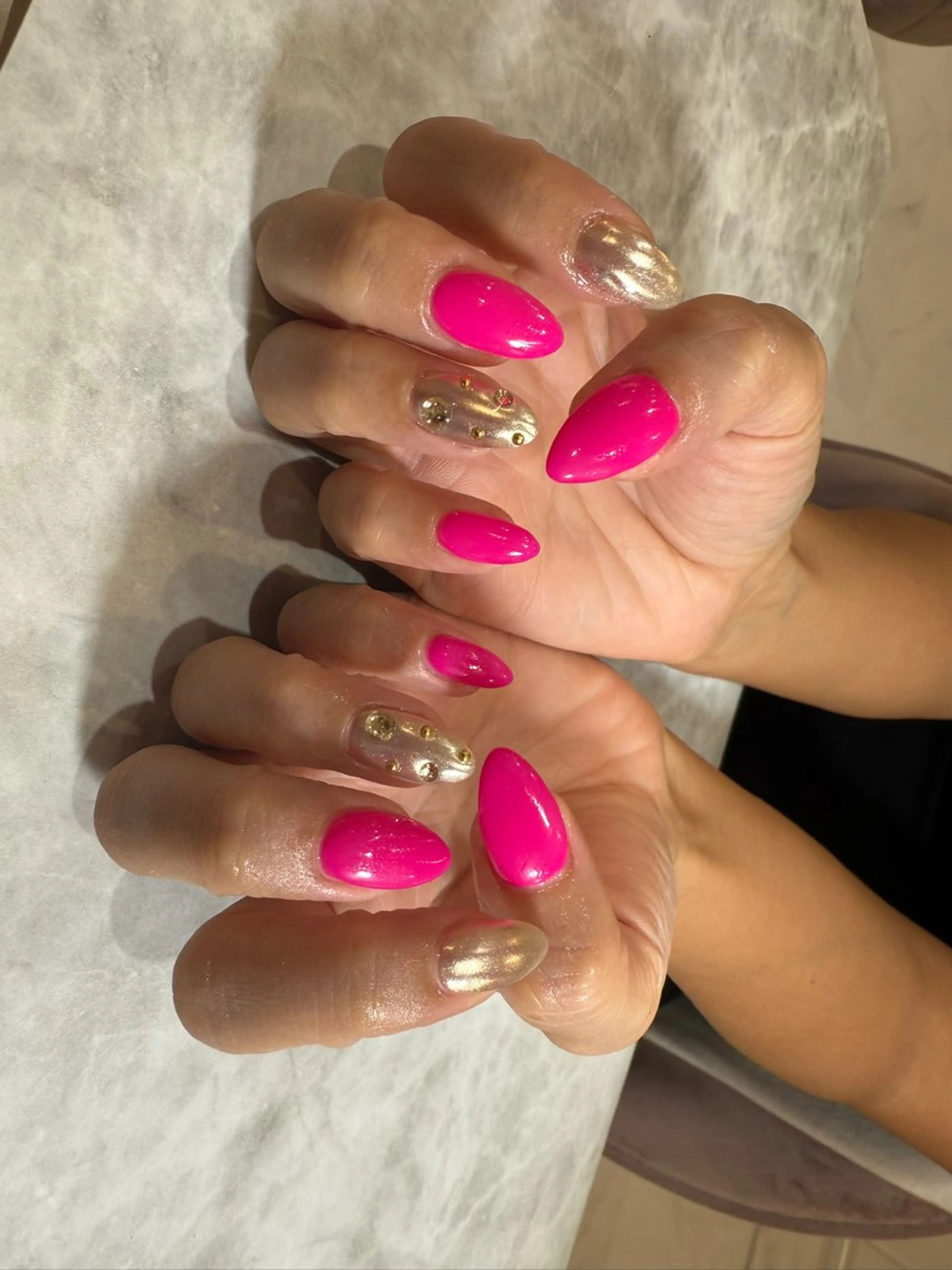 ネイル F Aishaのネイルデザイン