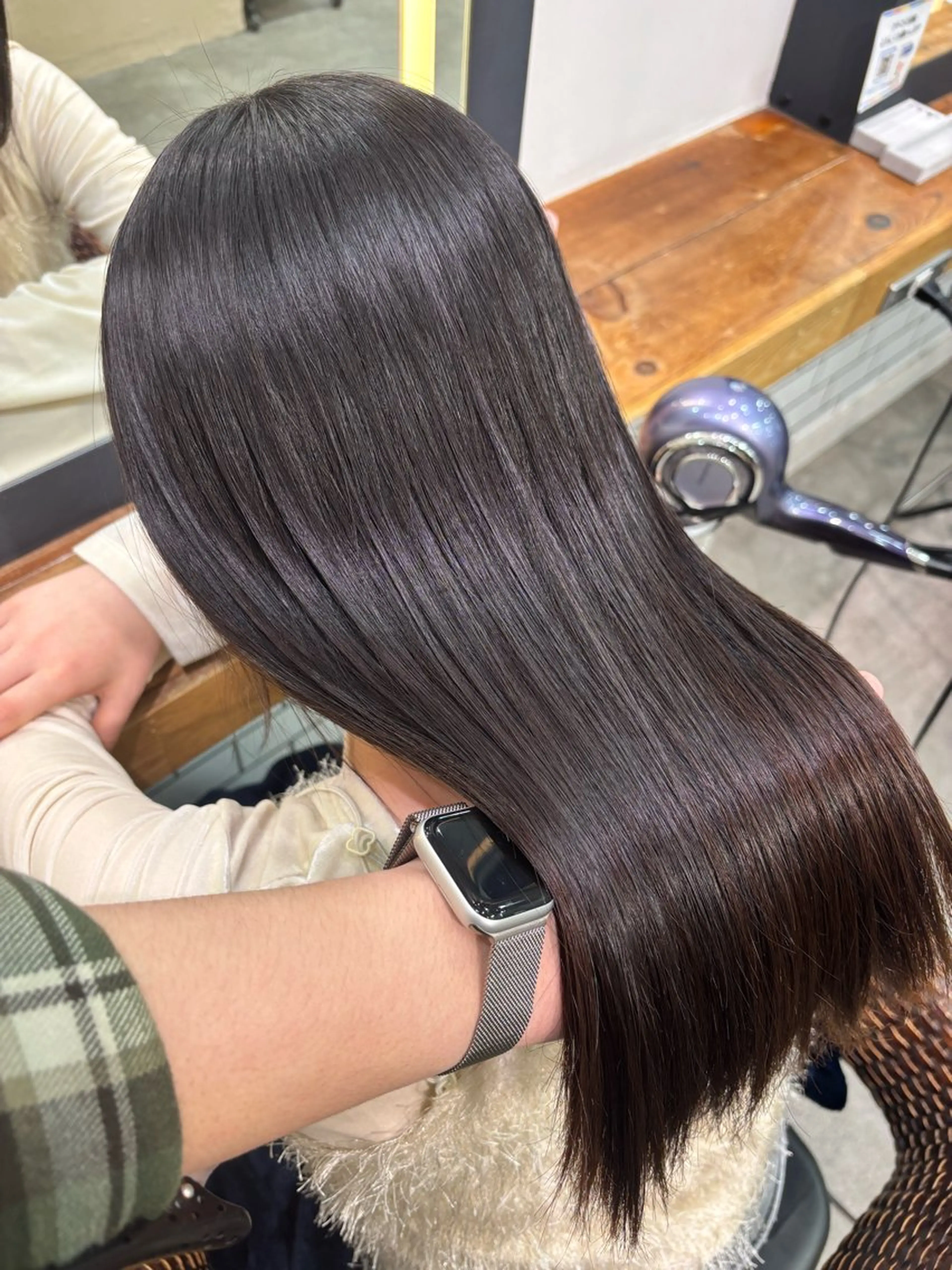 ロング 縮毛矯正 似合う赤み消しカラー ＊こうき［恵比寿］のヘアスタイル