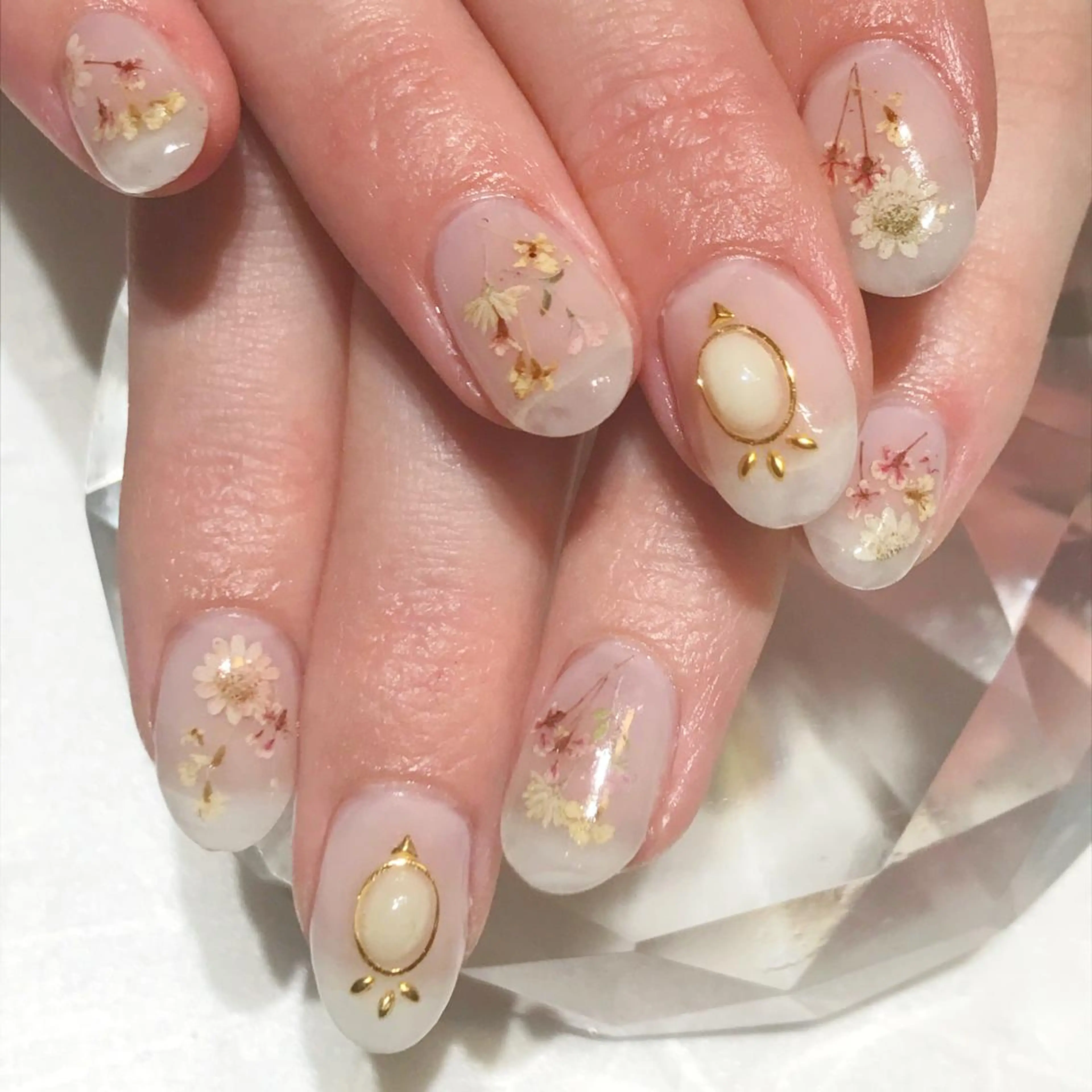 ネイル フラワーネイル YUN 💅のネイルデザイン