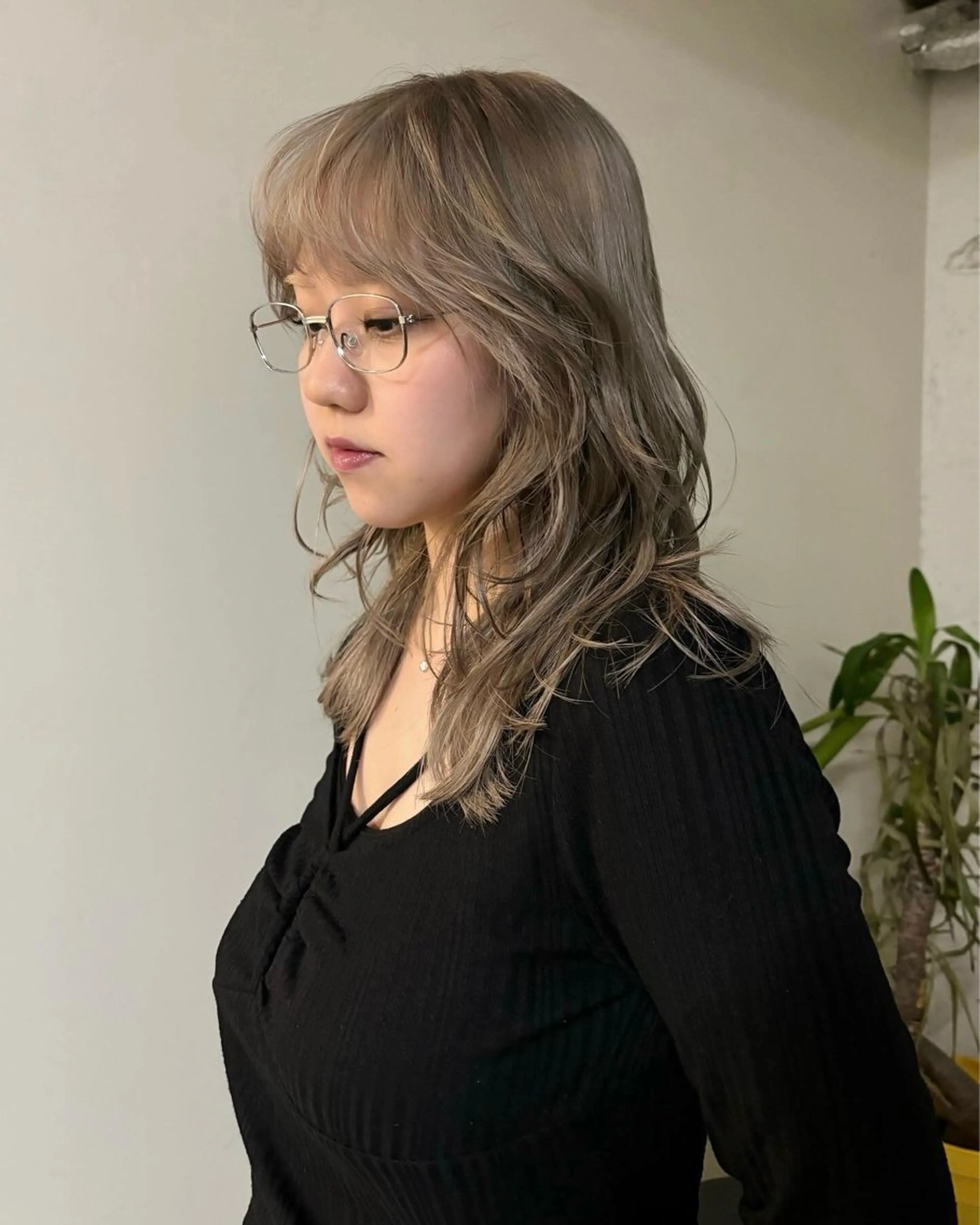 ミディアム カラー ハッシュカット/ MAYAのヘアスタイル
