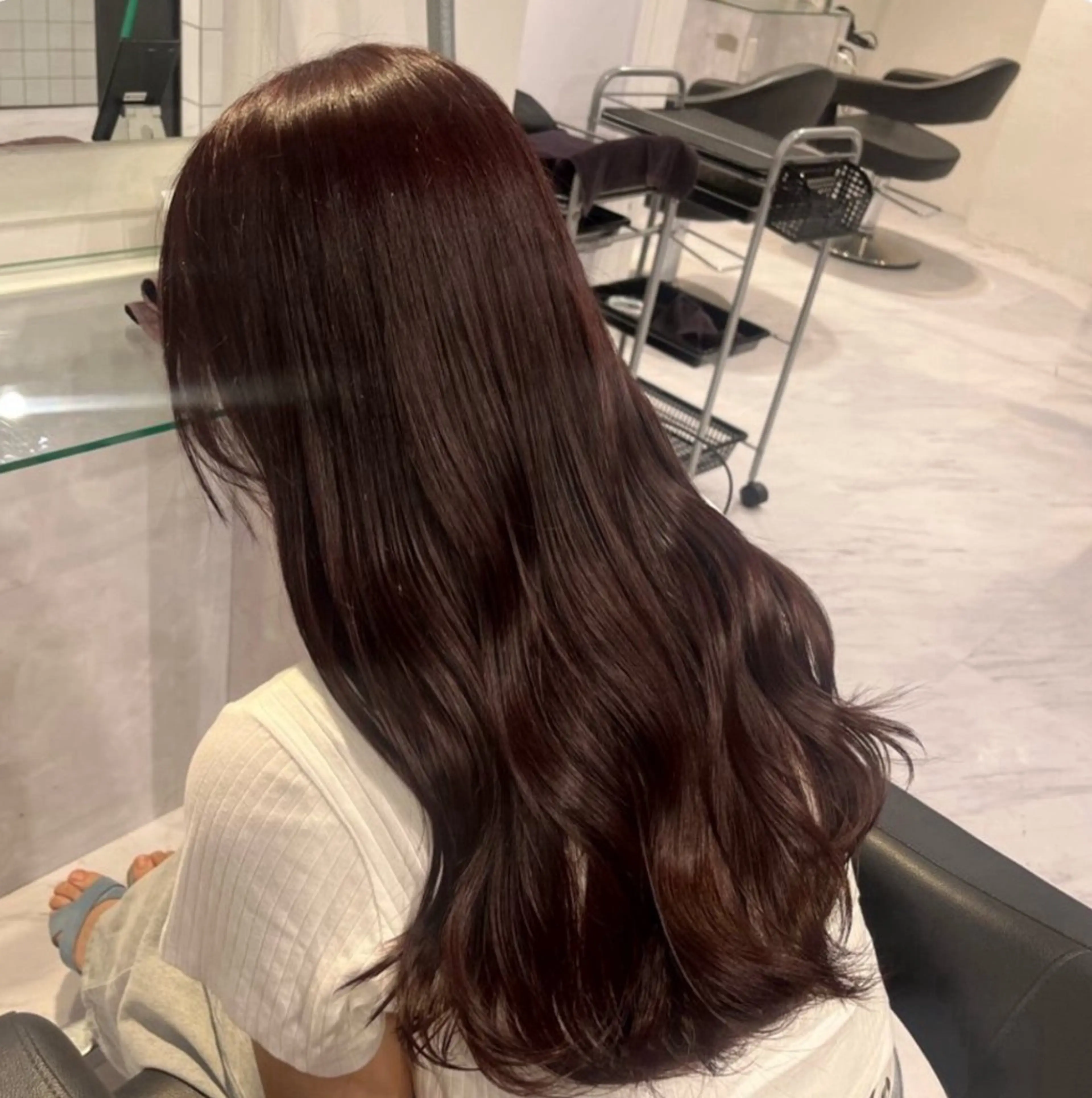 ロング カラー 🫧うる艶トレンド 🫧透明感カラーのヘアスタイル