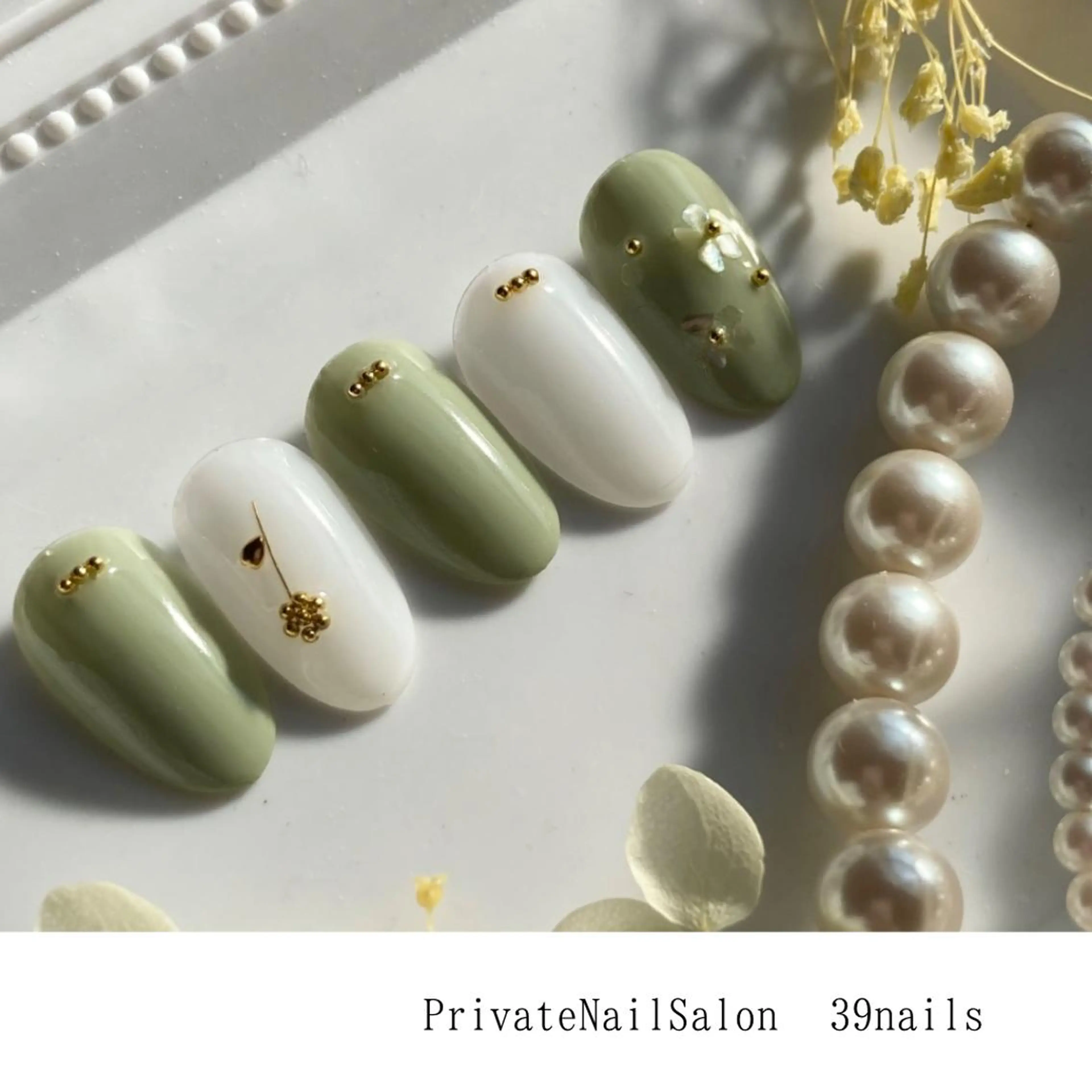 ネイル フラワーネイル オフィスネイル ワンカラーネイル シンプルネイル 39-nails EharaMikuのネイルデザイン