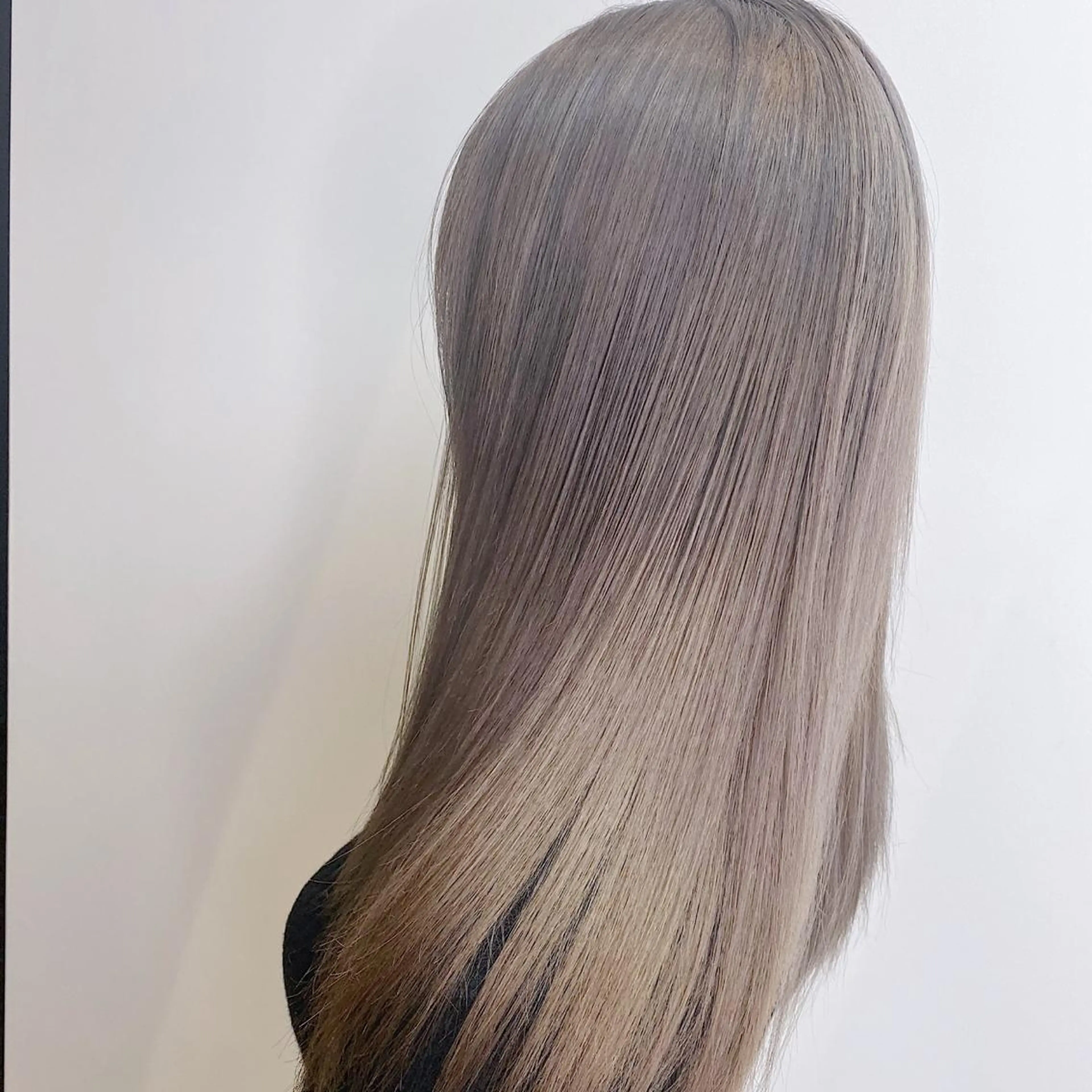※💎透け感&柔らかい色味に仕上がる💎カット＋ブリーチ1回+ミルクティーカラー＋バブルケアの写真
