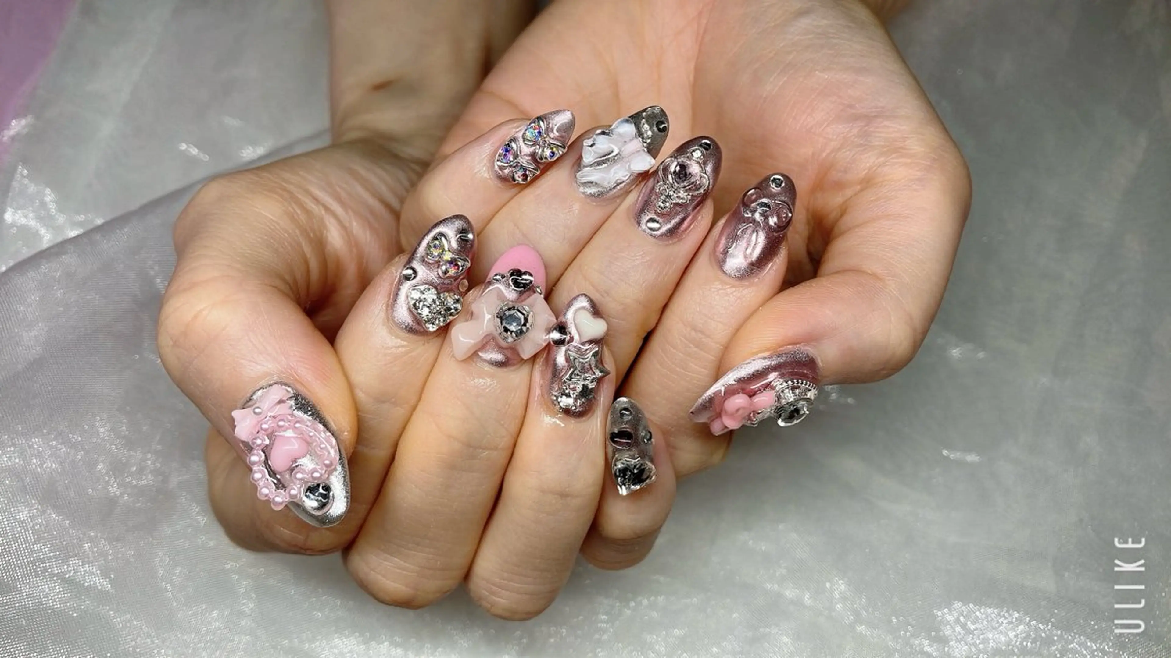 ネイル ハンドネイル ハンドケア Hi Beauty 渋谷(ネイル、ハイパーナイフ6、脂肪れいきゃく、マッサージ＆エステサロン)所属・Hi beauty 渋谷のネイルデザイン