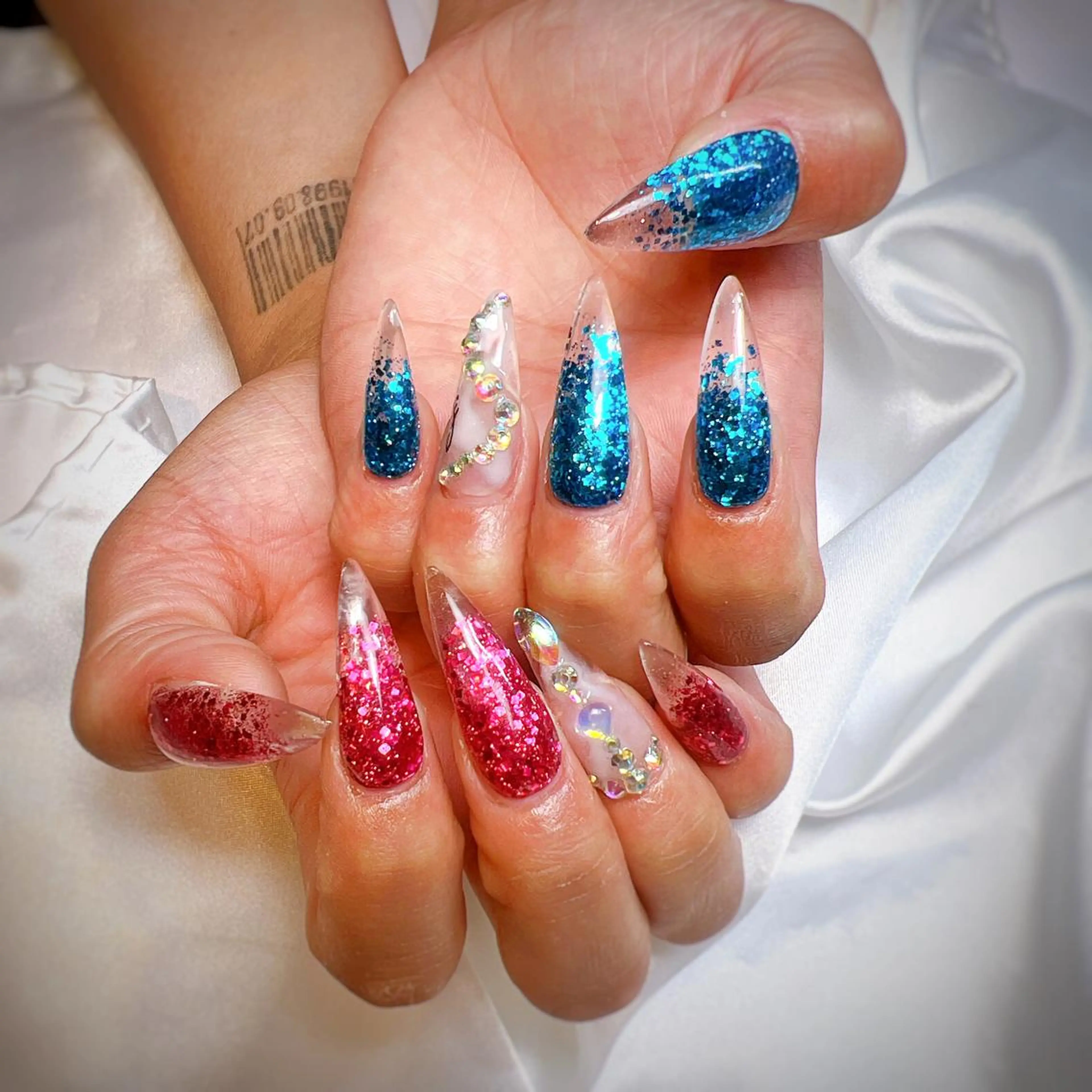 ネイル スカルプネイル hair&nail ROOTS所属・ﾍｱﾒｲｸ&ﾈｲﾙ ♥️Azuのネイルデザイン