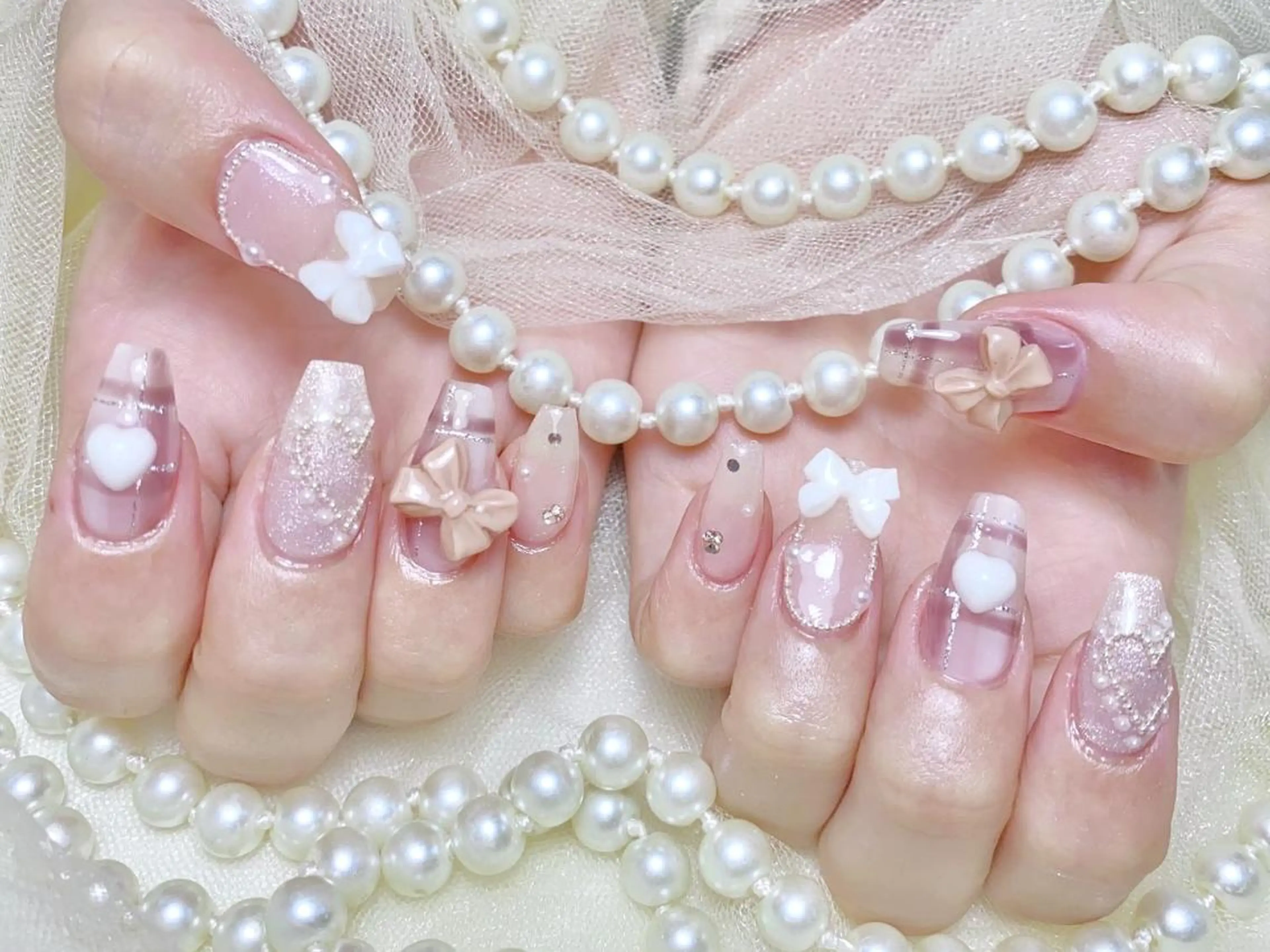 ネイル Hanya 🌈のネイルデザイン