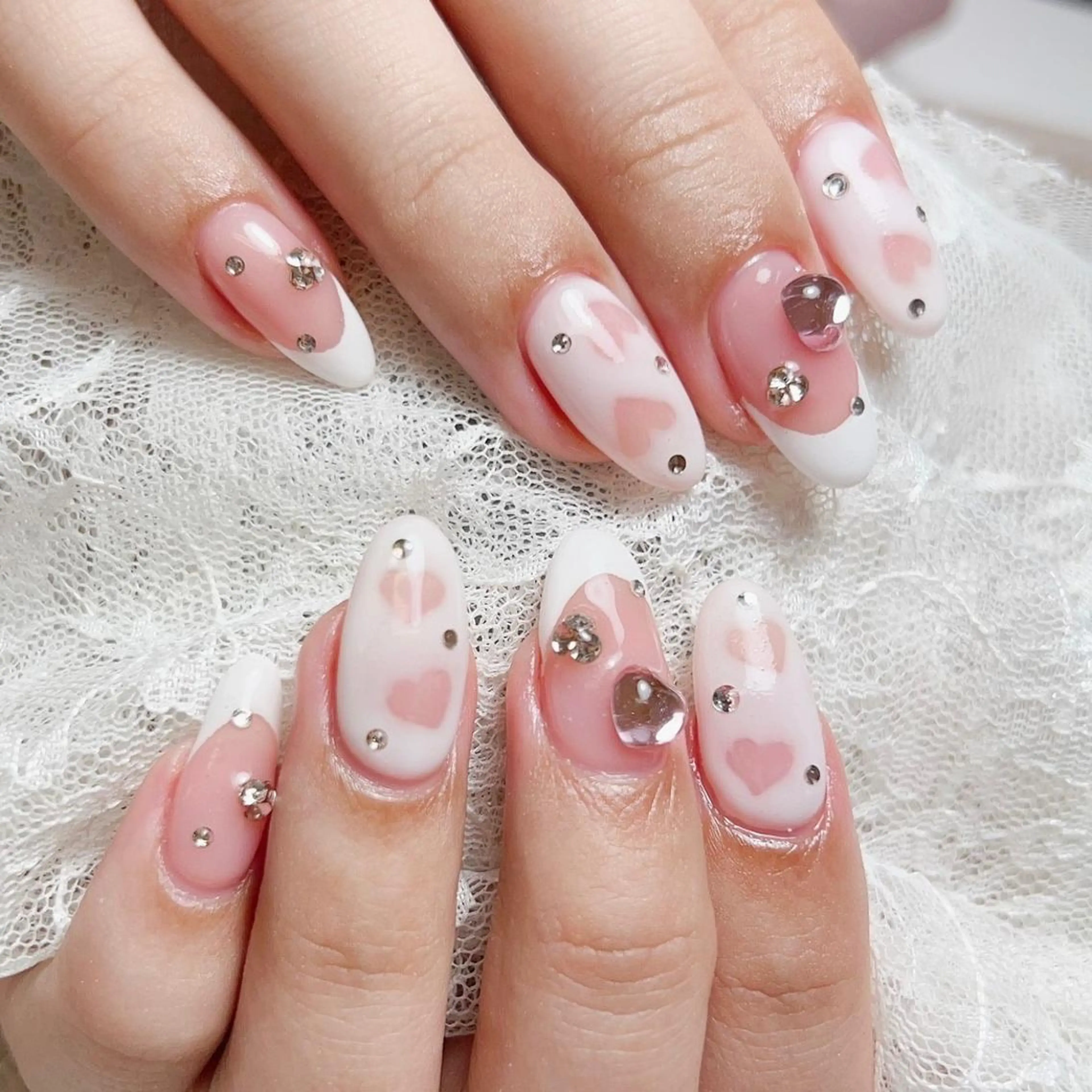 ネイル フレンチネイル ハート ピンク ハンドネイル Nail lieNのネイルデザイン