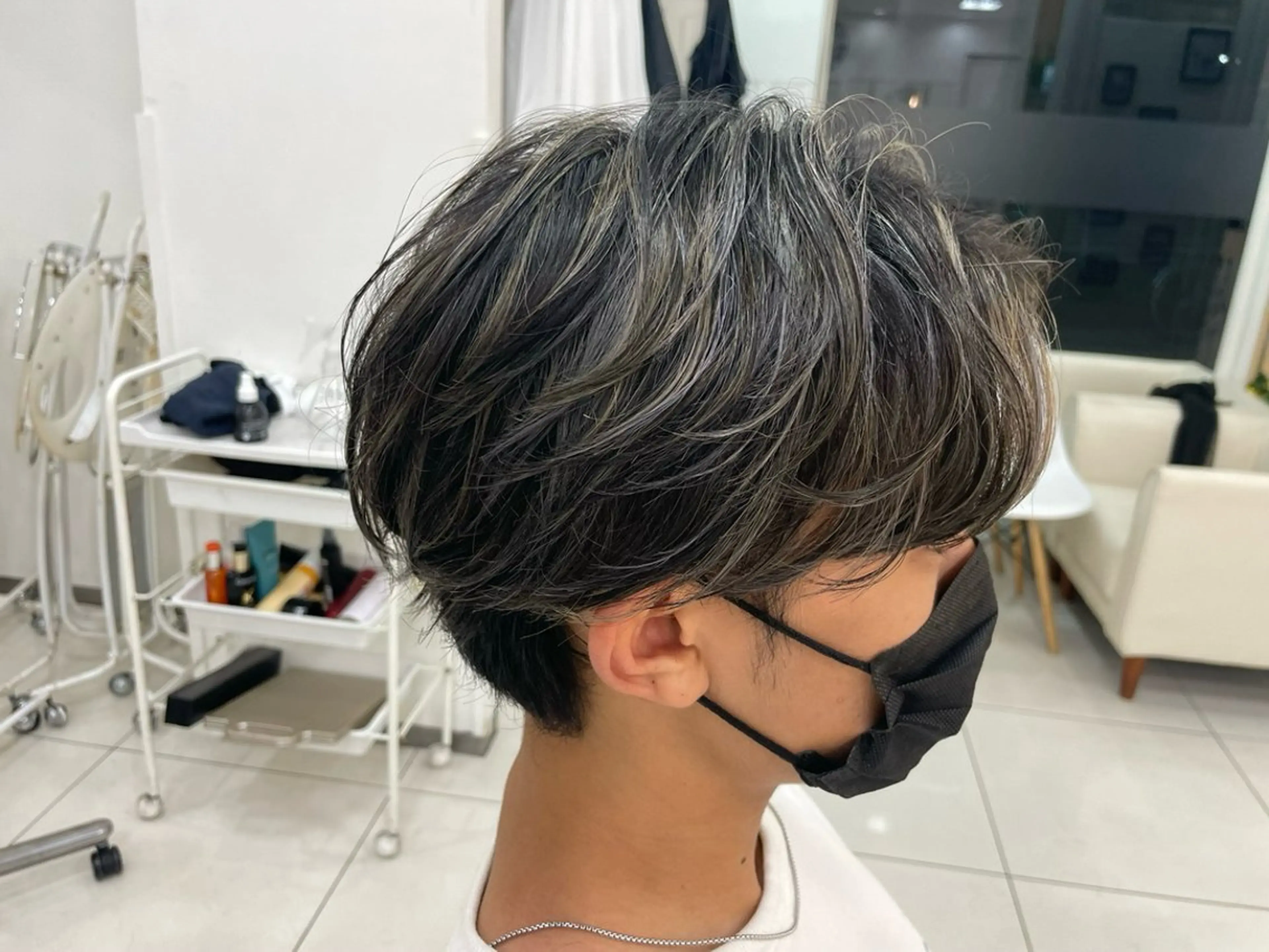 カラー アッシュ ハイライトカラー カット ヘアカラー 伊佐 愛のヘアスタイル