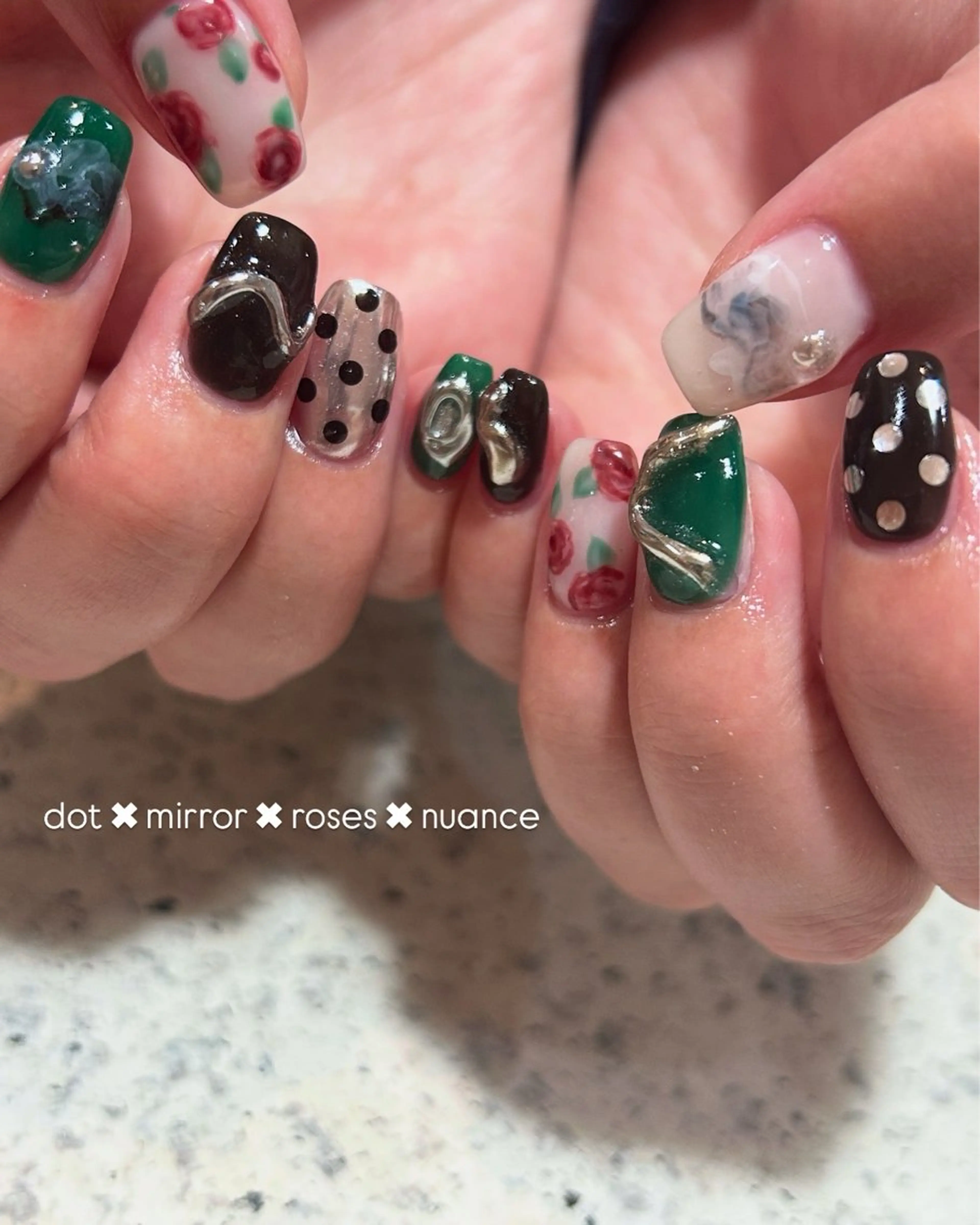 ネイル Nail & Epi  salon lapis所属・乃木坂六本木 ラピスＹＵＫＩのネイルデザイン