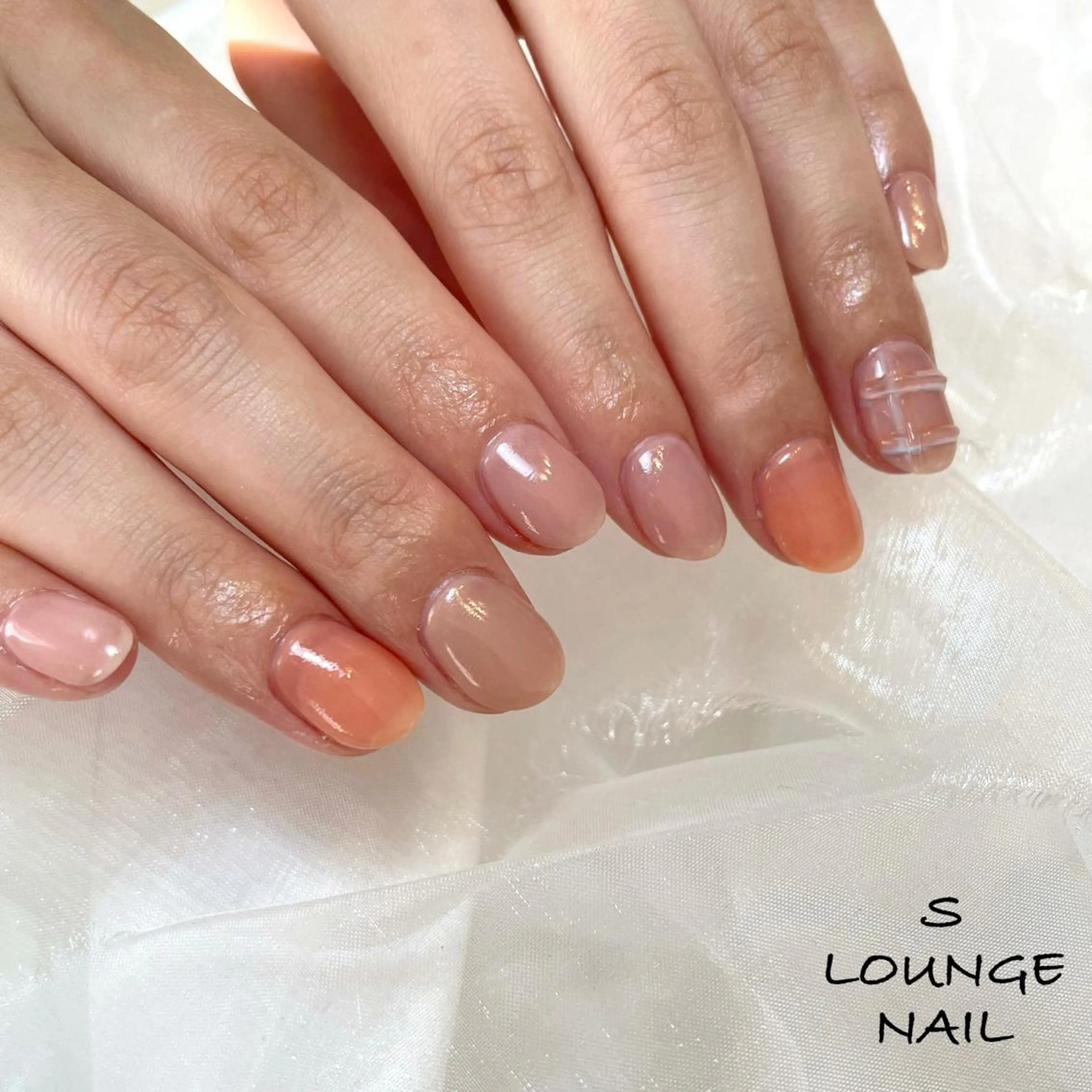 ネイル アートネイル ハンドネイル フットネイル S LOUNGE NAIL所属・パーツたくさん🍓 SUMIのネイルデザイン