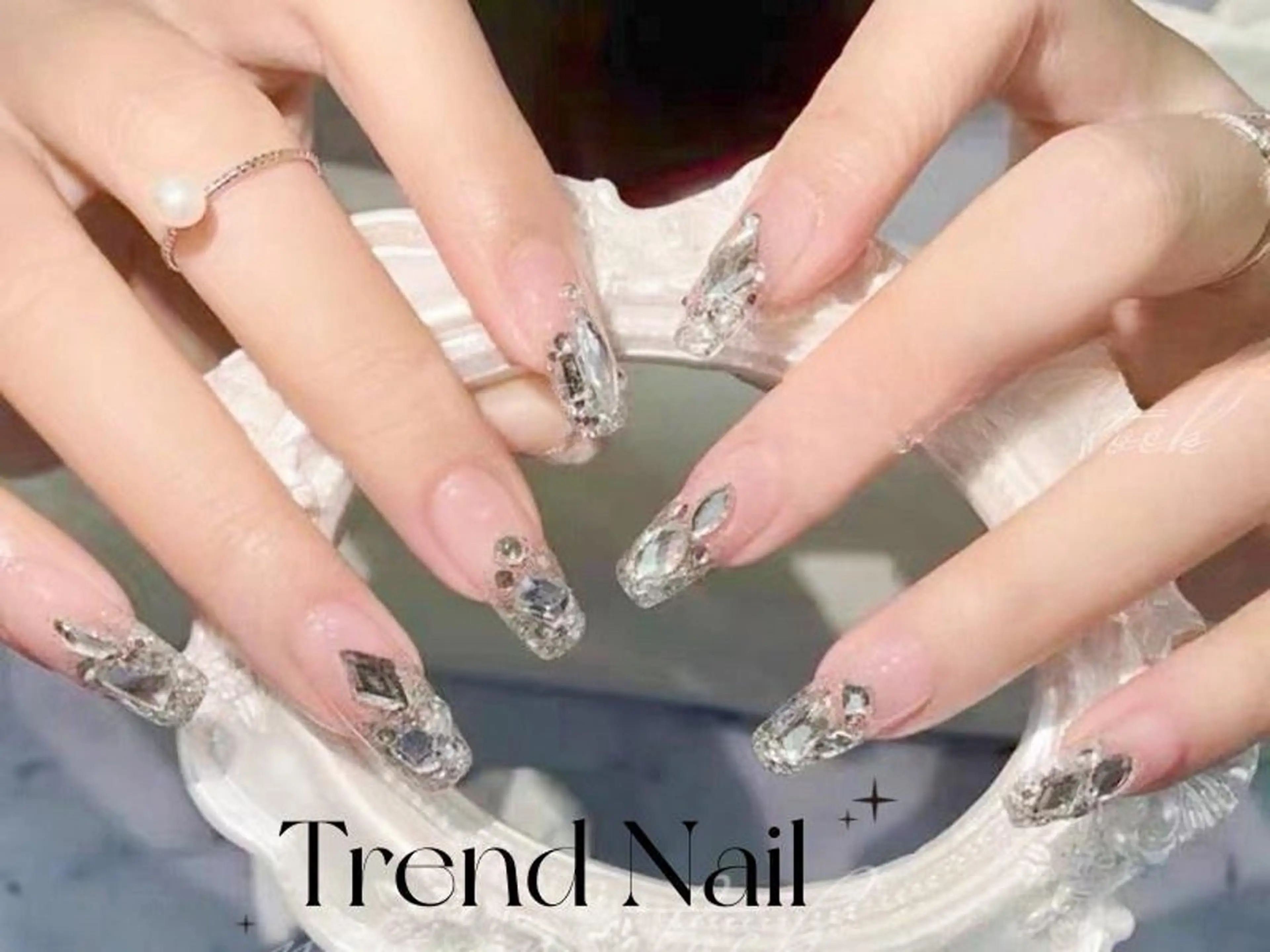 ネイル ハンドネイル トレンド ネイル スタジオのネイルデザイン