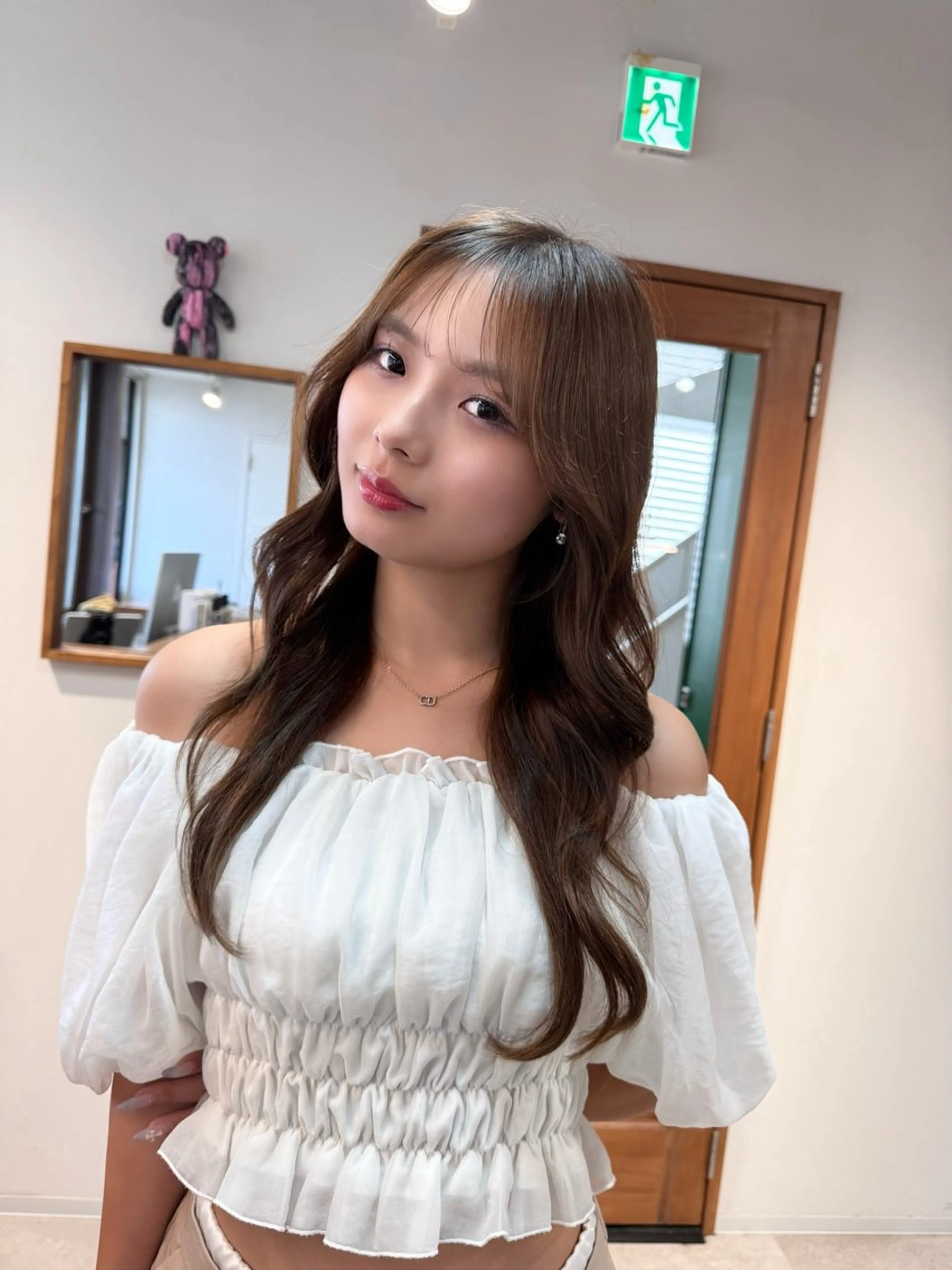 ロング カラー ベージュカラー ハイレイヤー レイヤーカット カット ヘアカラー トリートメント 岡本 太陽☀️のヘアスタイル