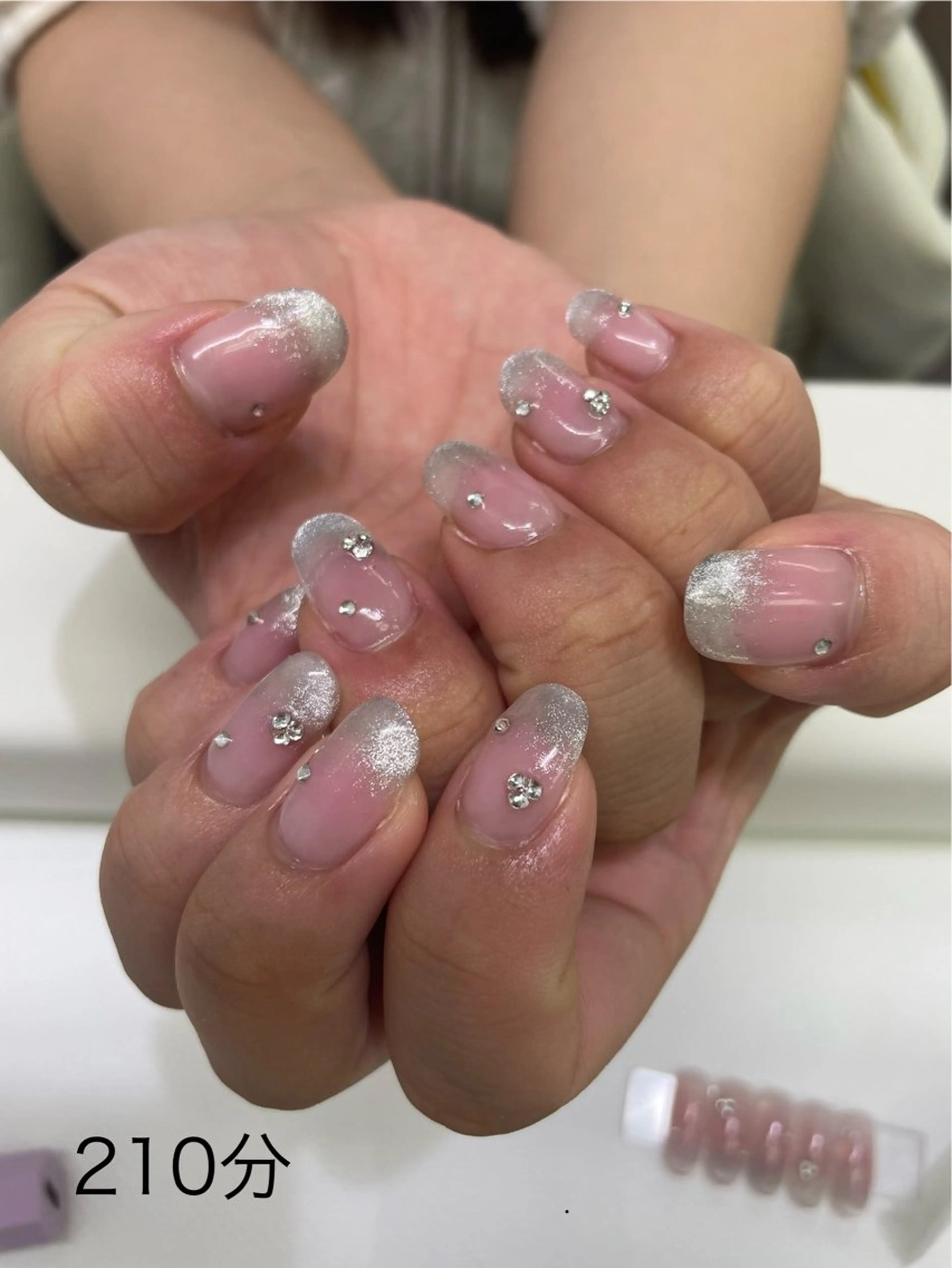 ネイル enju所属・河村 萌美のネイルデザイン