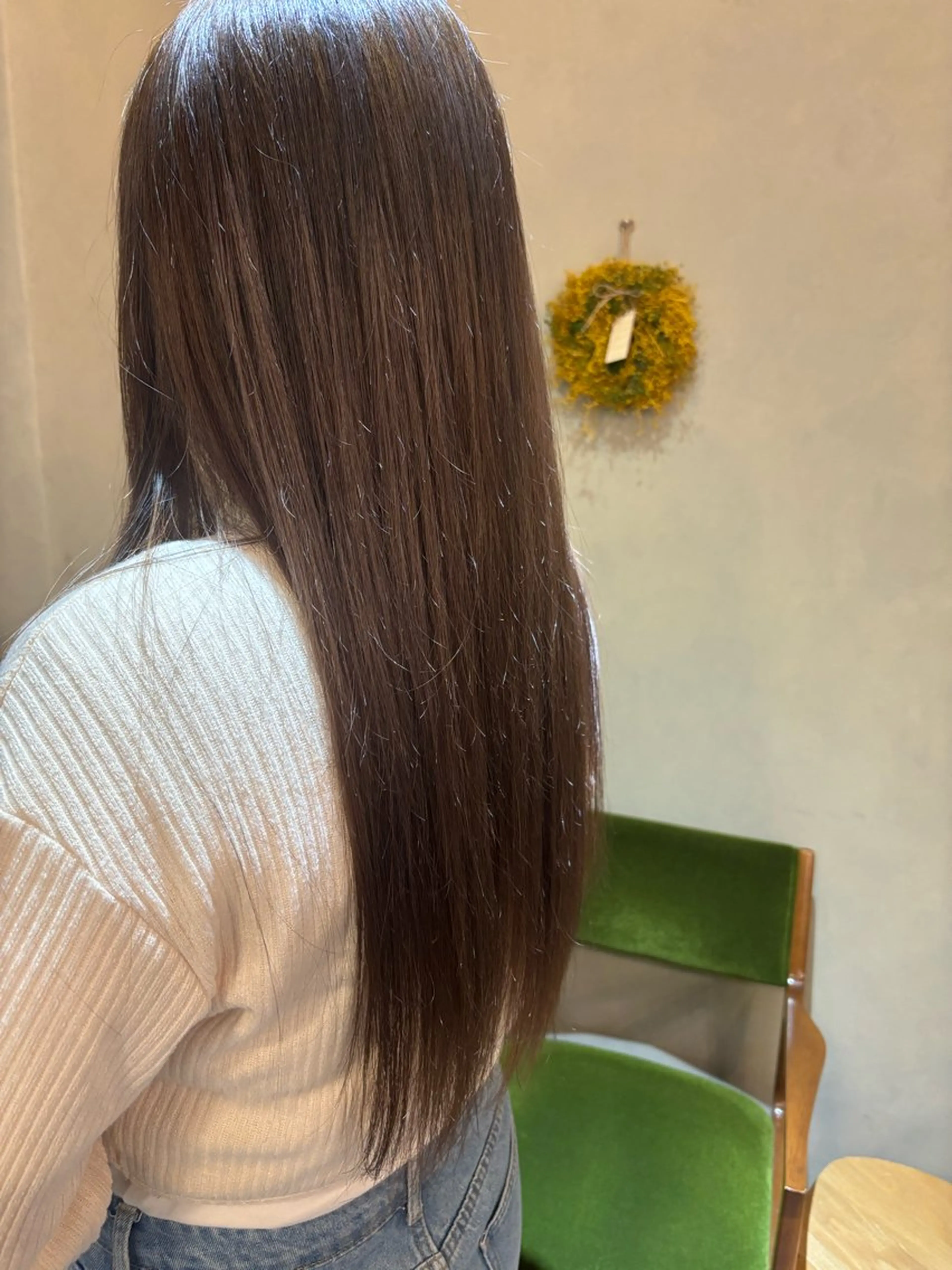 ロング カラー 平良 那生のヘアスタイル