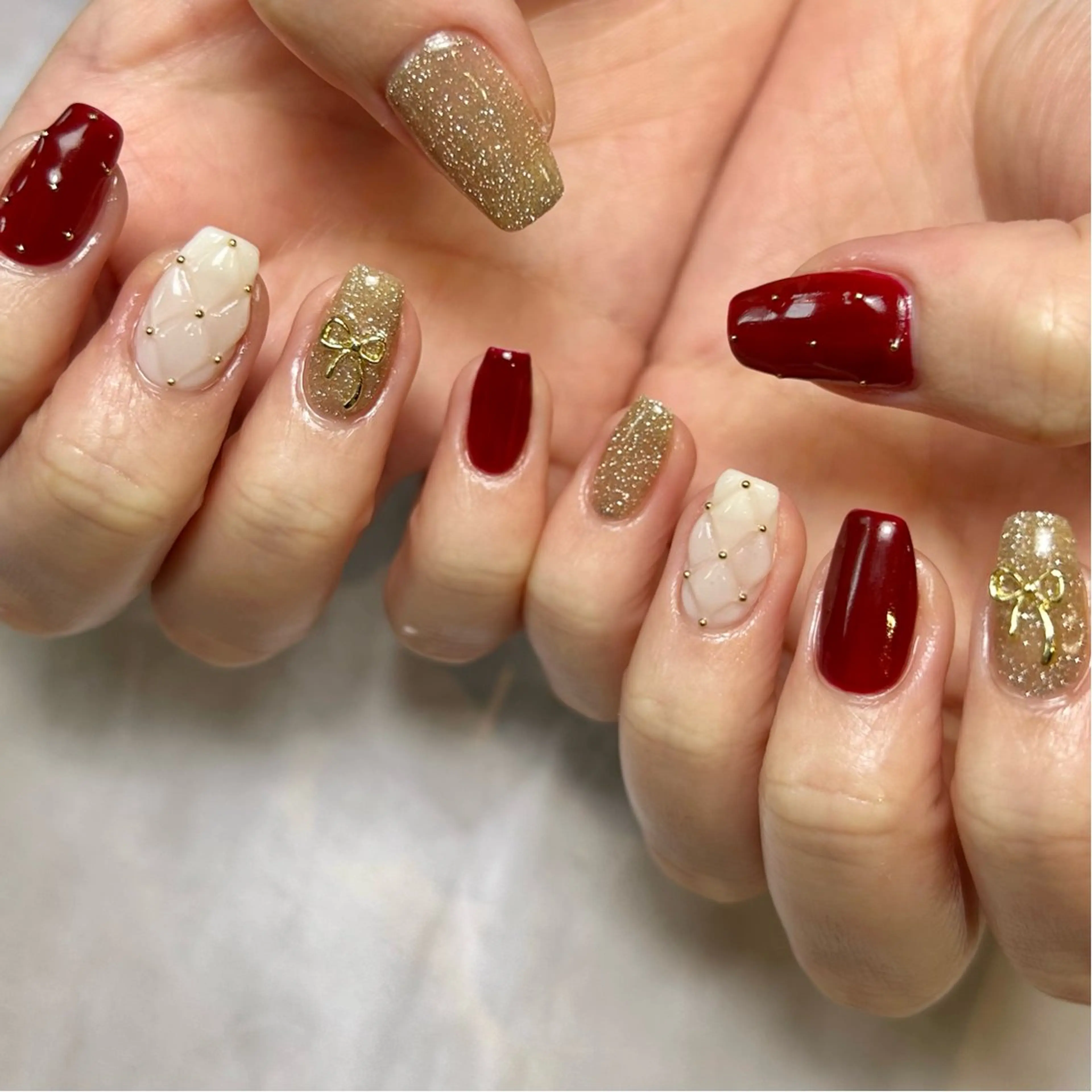 ネイル ボルドー ガーリー 持ち込み ハンドネイル Reflection marikoのネイルデザイン