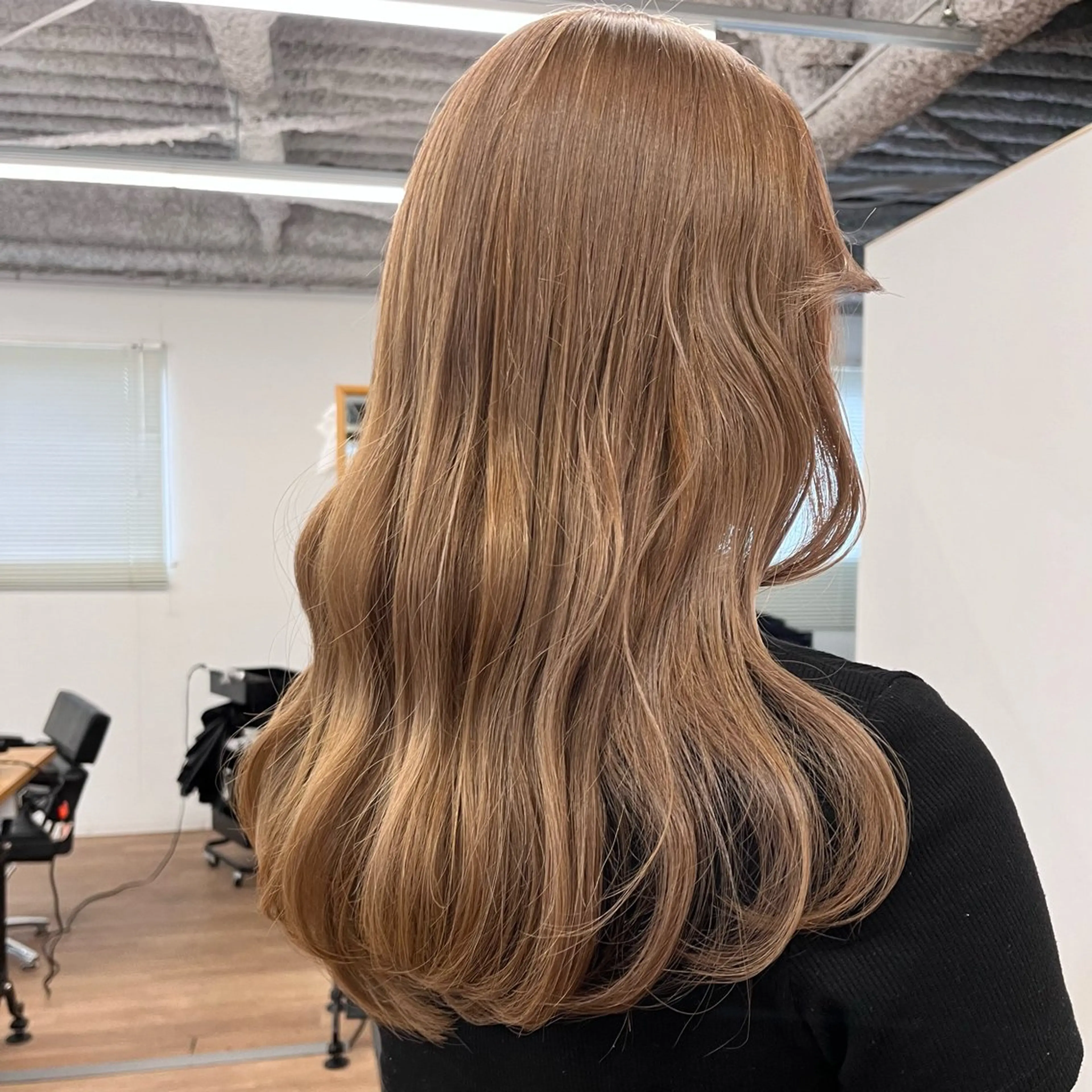 大人気🩷韓国風カット+高発色カラー＋トリートメントの写真