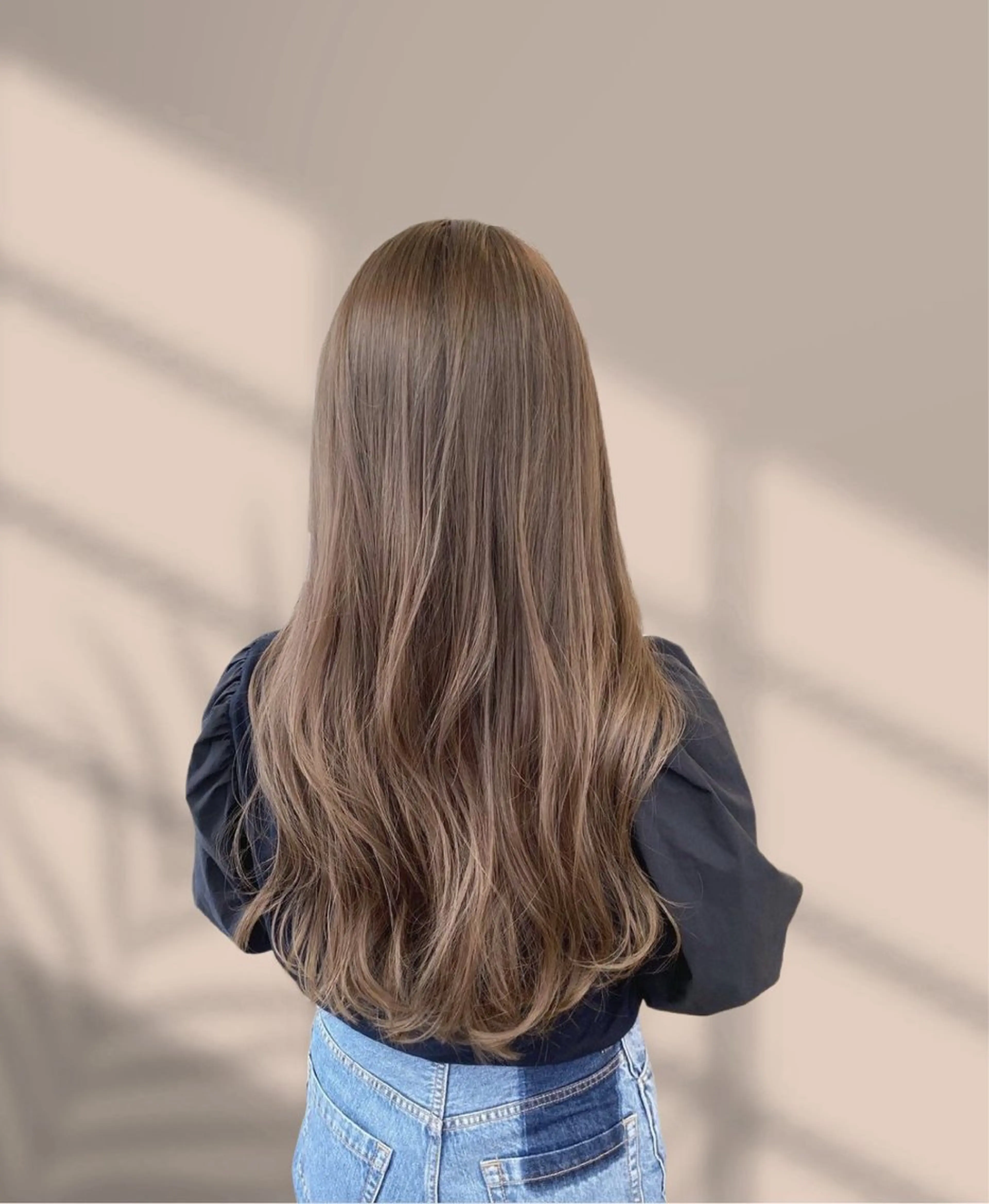 ロング カラー ヘアカラー くすみミルクティー／ ブラウン🪡TOWAのヘアスタイル