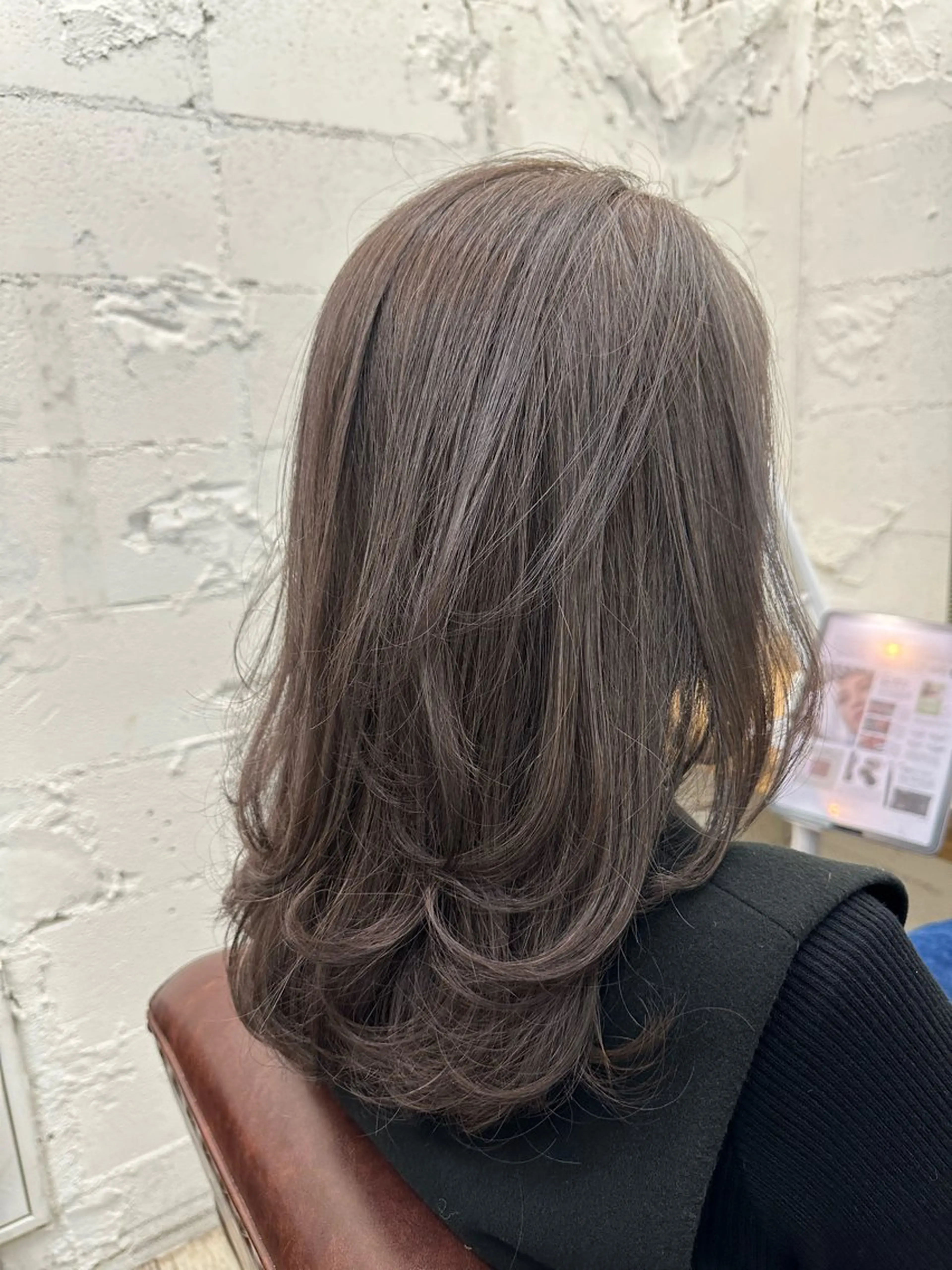 セミロング カラー レイヤーカット 髪質改善専門店 Adele 青山所属・白髪ぼかし/レイヤー 青山/ヒロキのヘアスタイル