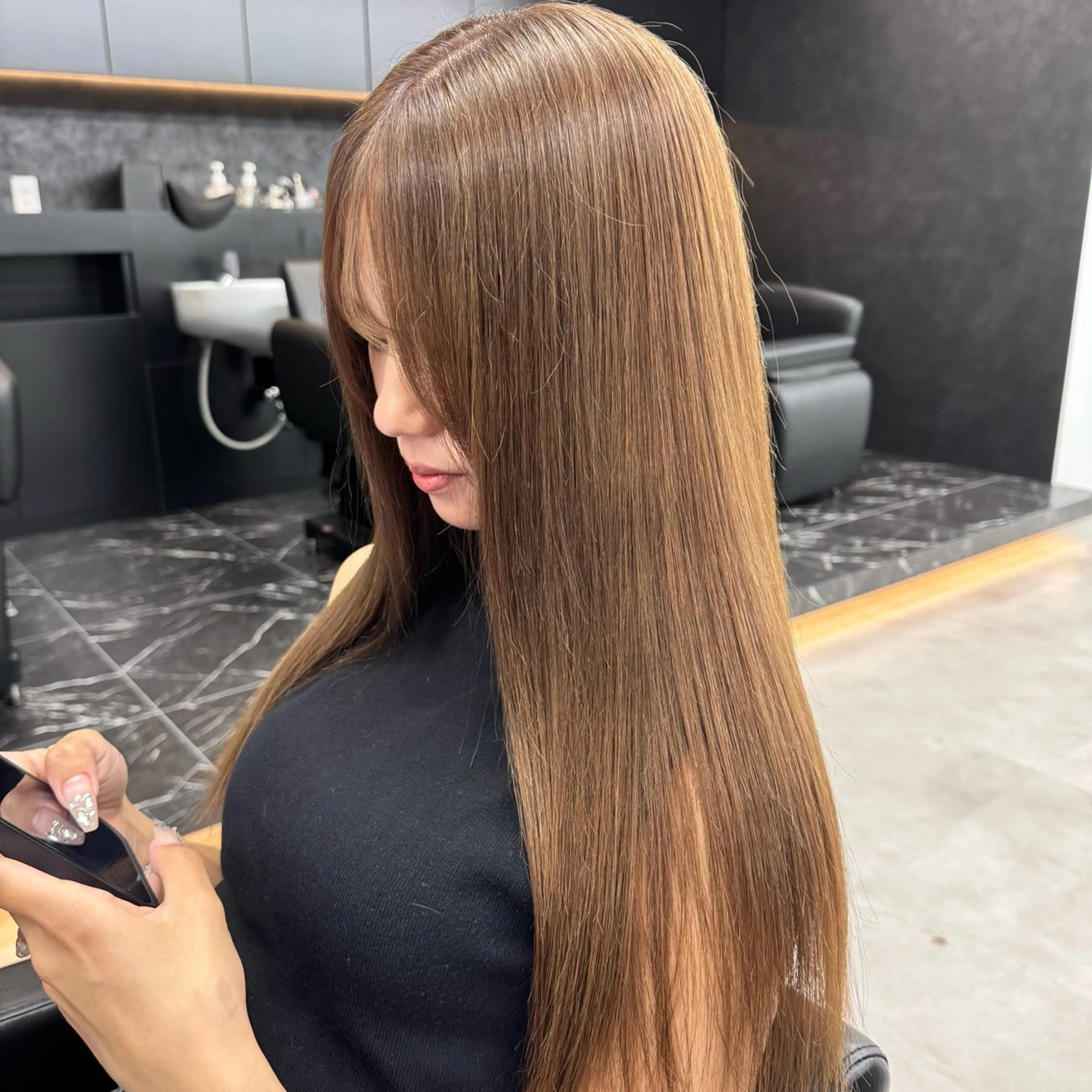 ロング カラー ベージュカラー ブリーチ ミルクティーベージュ カット ヘアカラー エクステ/透明感 韓国ヘア/KENTAのヘアスタイル