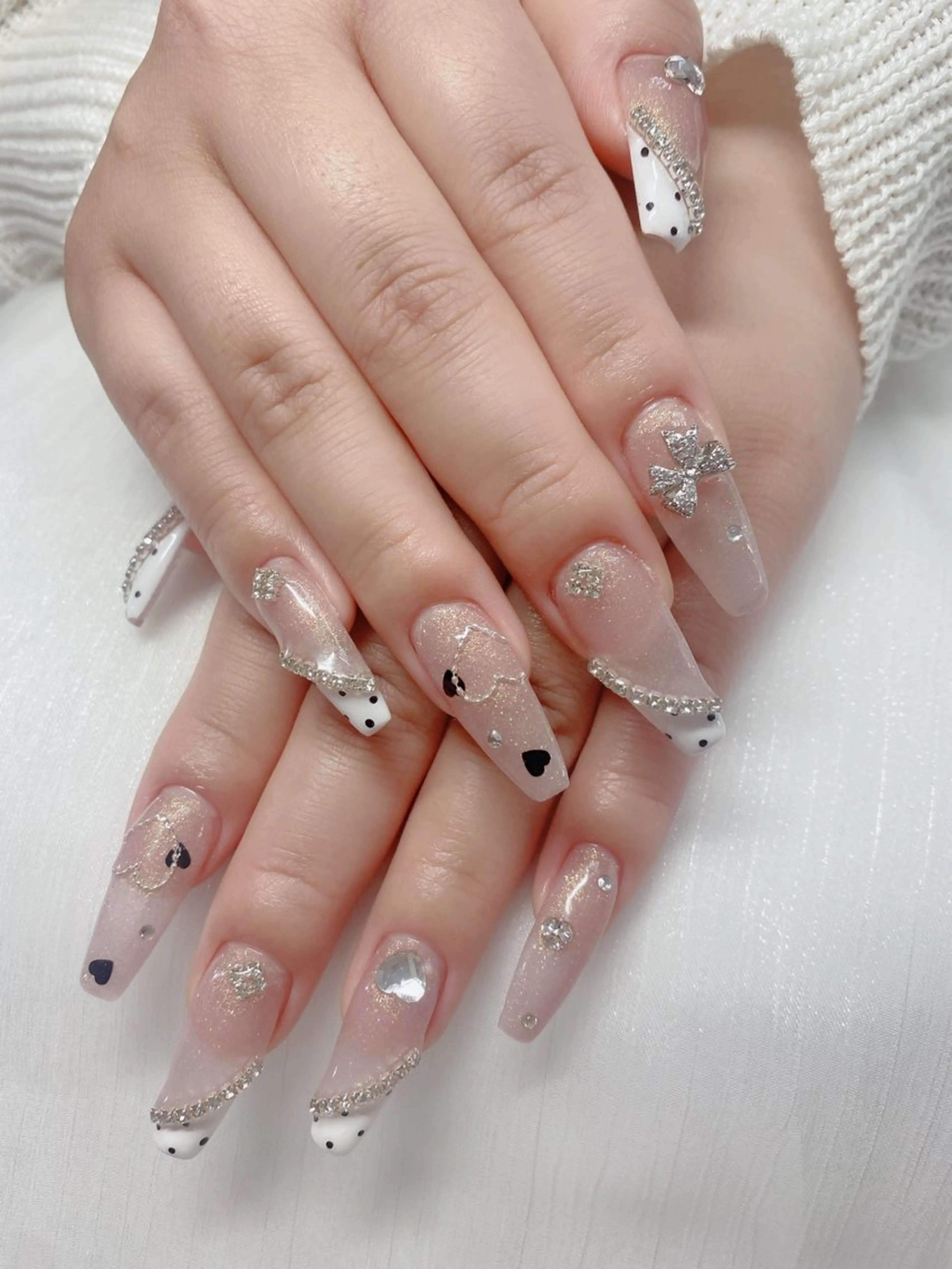 ネイル ハンドネイル ハンドケア UniqueNail 長さだし専門店のネイルデザイン