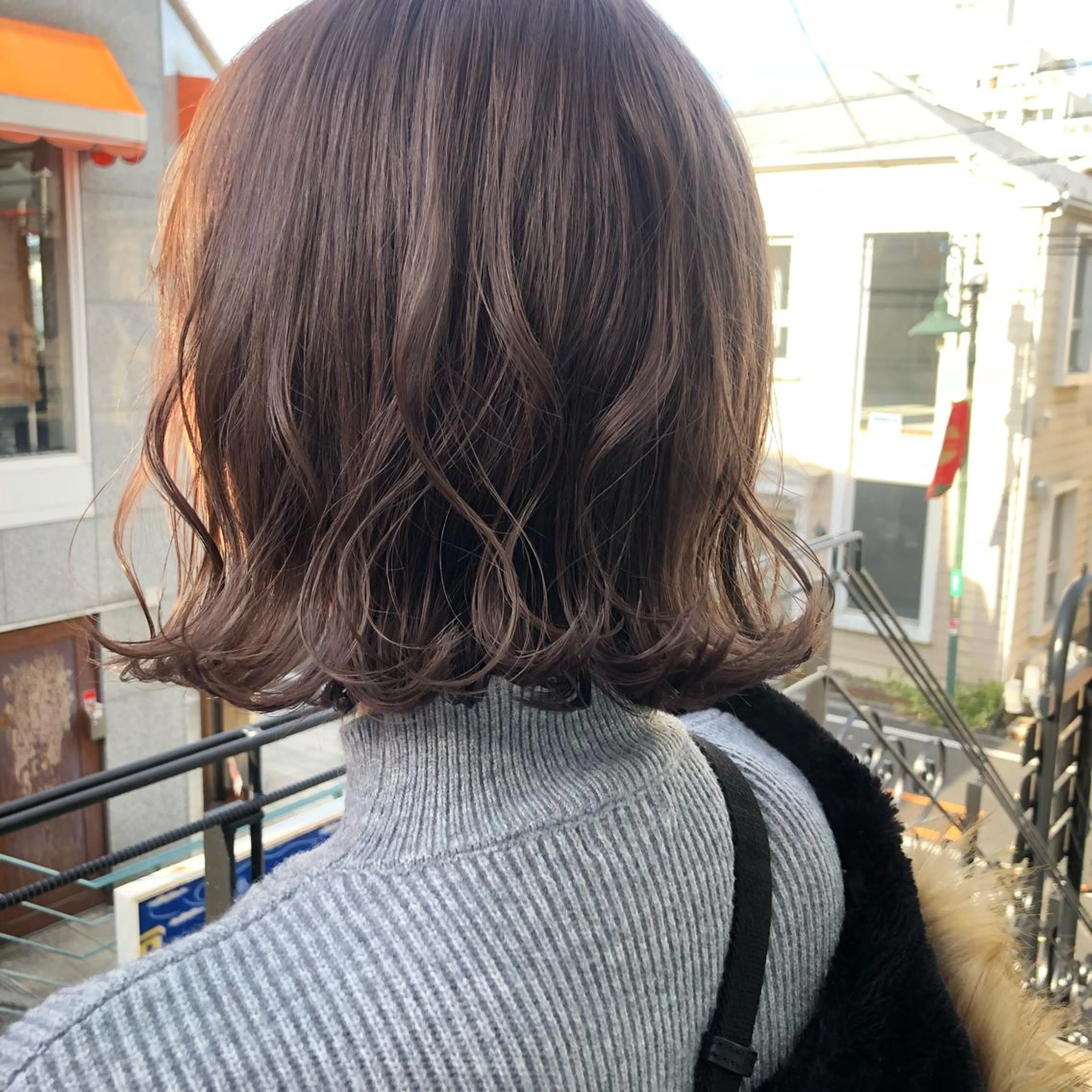 ショート カラー ヘアアレンジ SALOWIN恵比寿所属・ヘッドスパで脳を 整える✨chacoのヘアスタイル