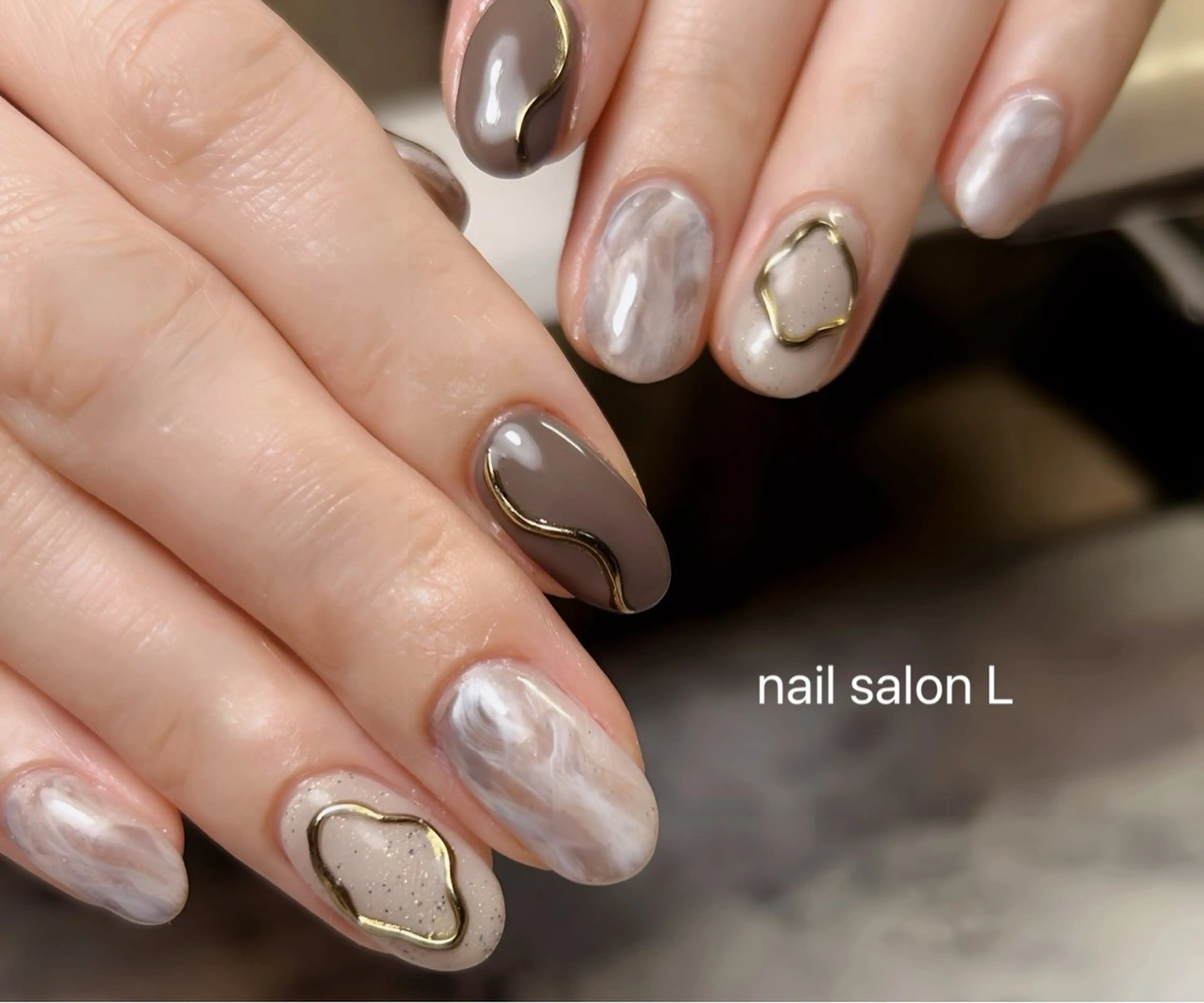 ネイル ニュアンスネイル ハンドネイル 吉川市 ネイルサロンLのネイルデザイン