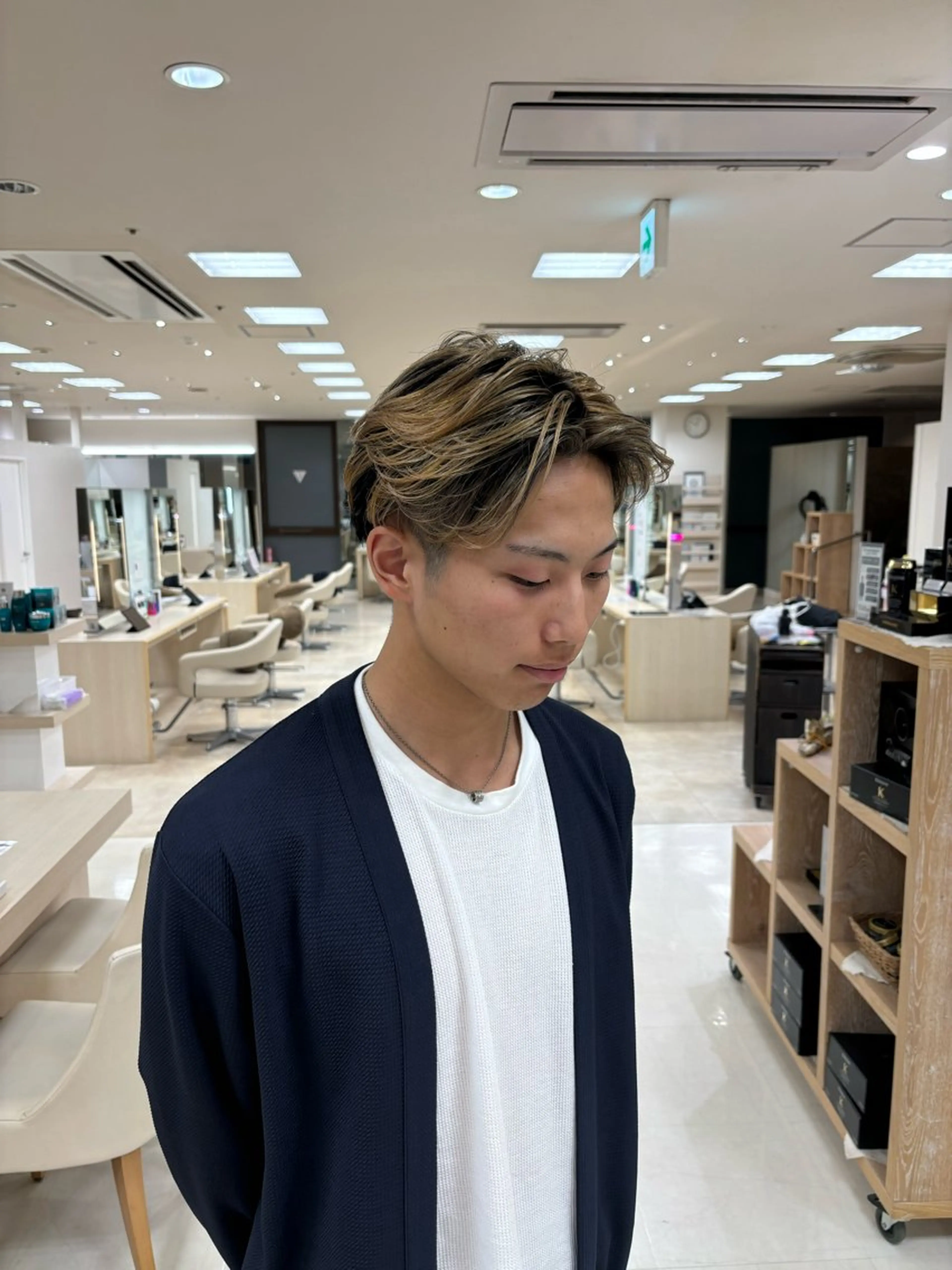 ショート カラー メンズ カット ヘアカラー トリートメント 湘南/メンズパーマ/ ハイライト/ユチカのヘアスタイル