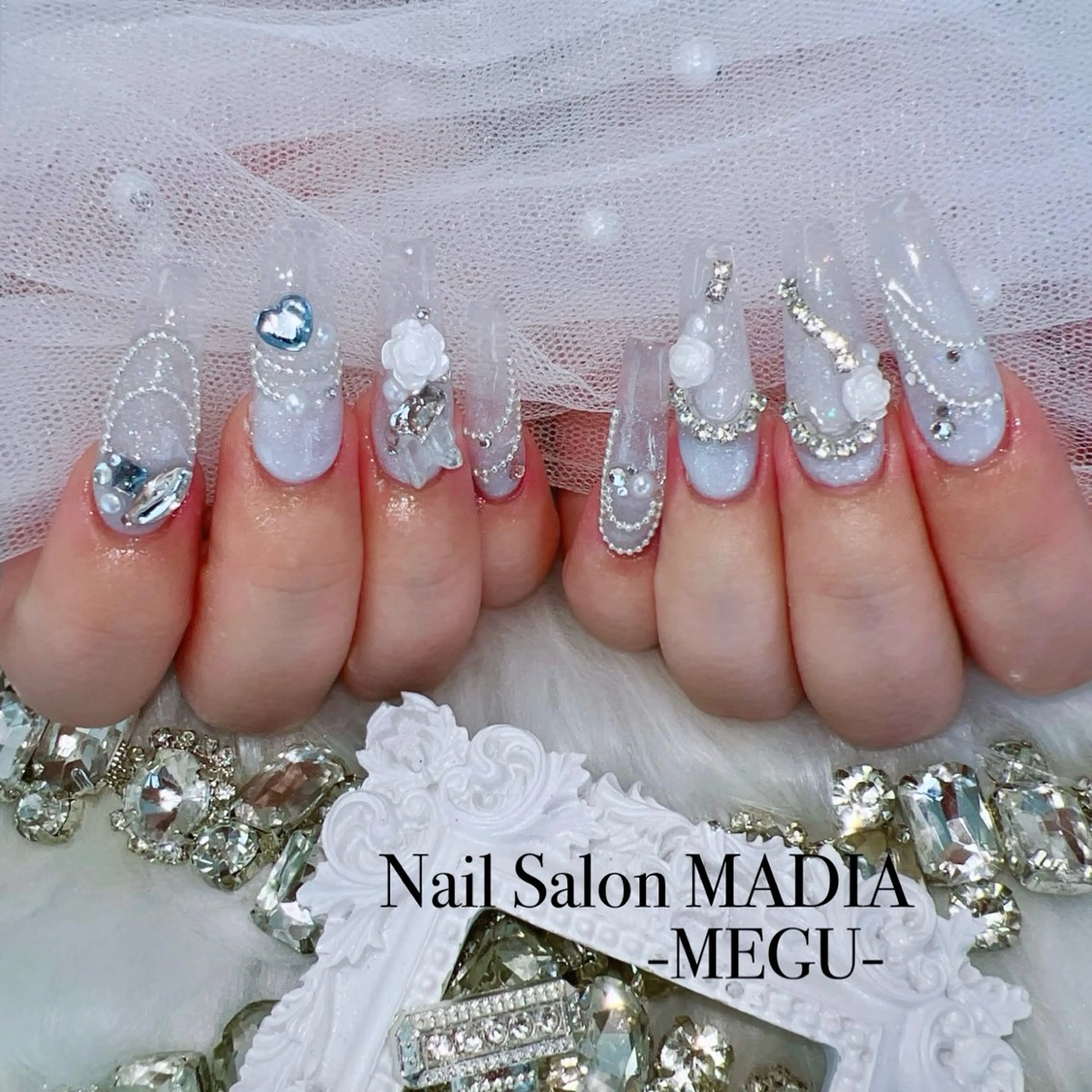 ネイル MADIA藤沢所属・MADIA MEGUのネイルデザイン