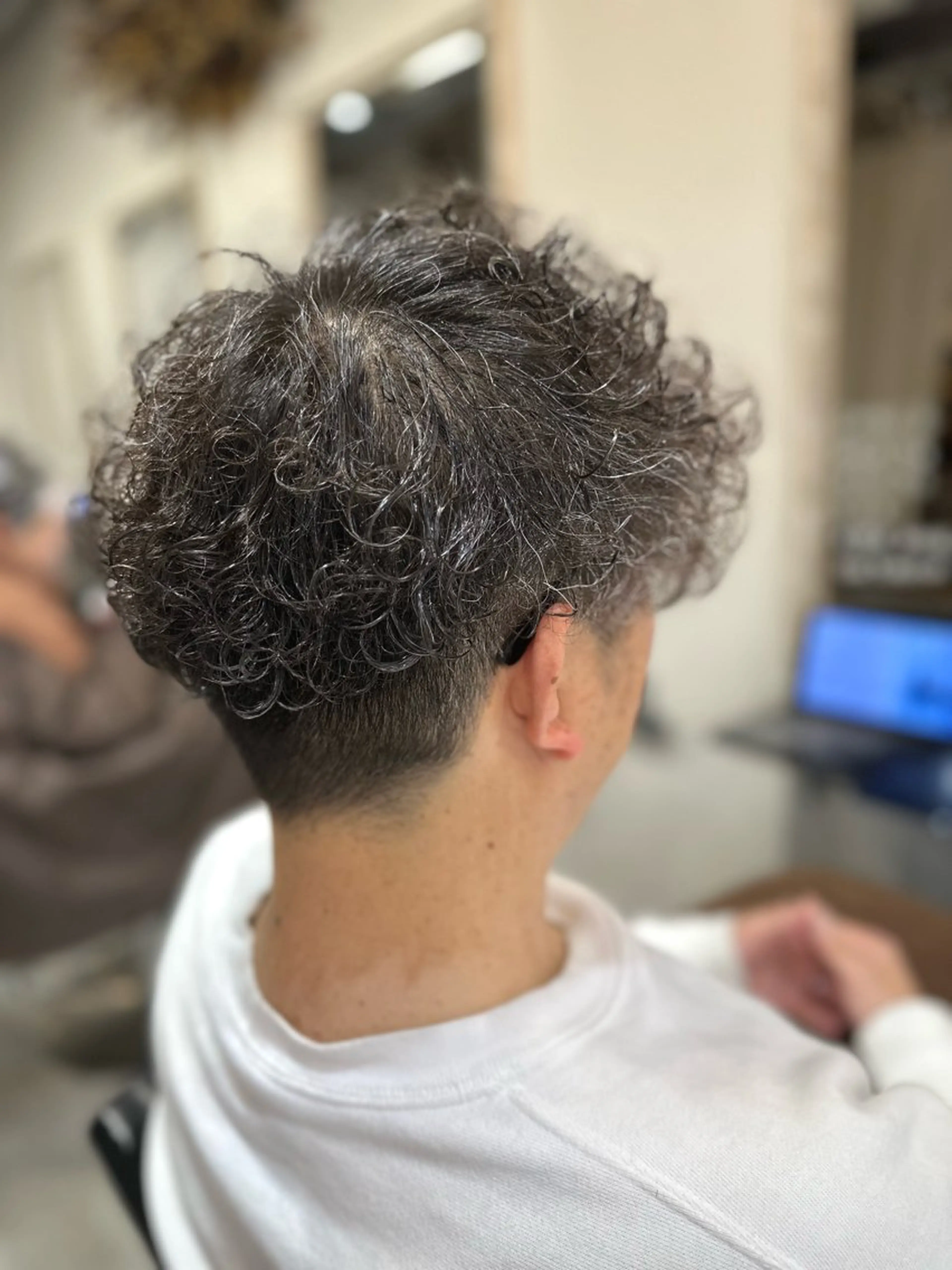 パーマ メンズ カット ヘアカラー パーマ 縮毛矯正 トリートメント ヘッドスパ ヘアセット kaminote所属・福西晃希 【艶髪・髪質改善】のヘアスタイル