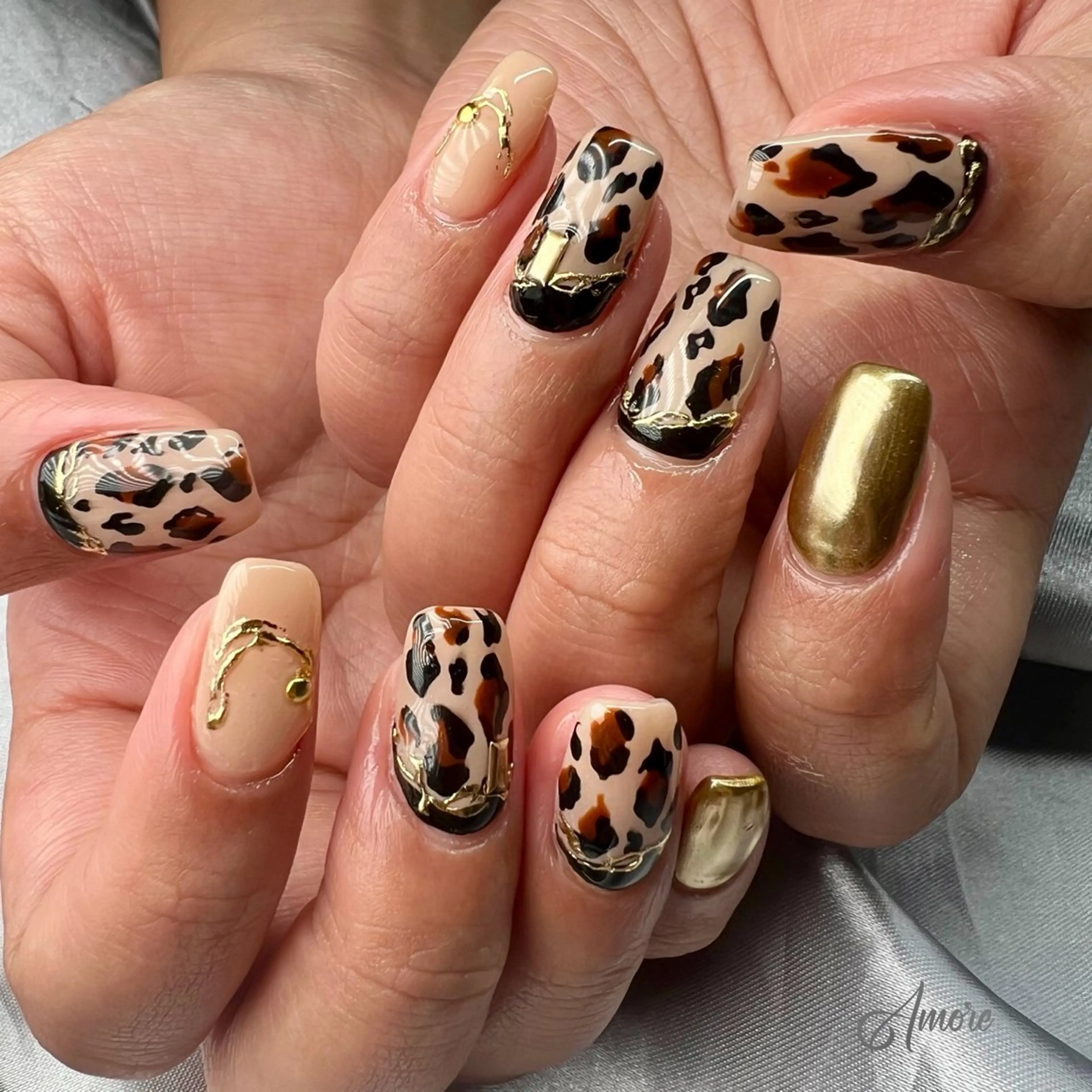 ネイル ジェルネイル キラキラネイル 韓国ネイル パラジェル 冬ネイル You kyehwaのネイルデザイン