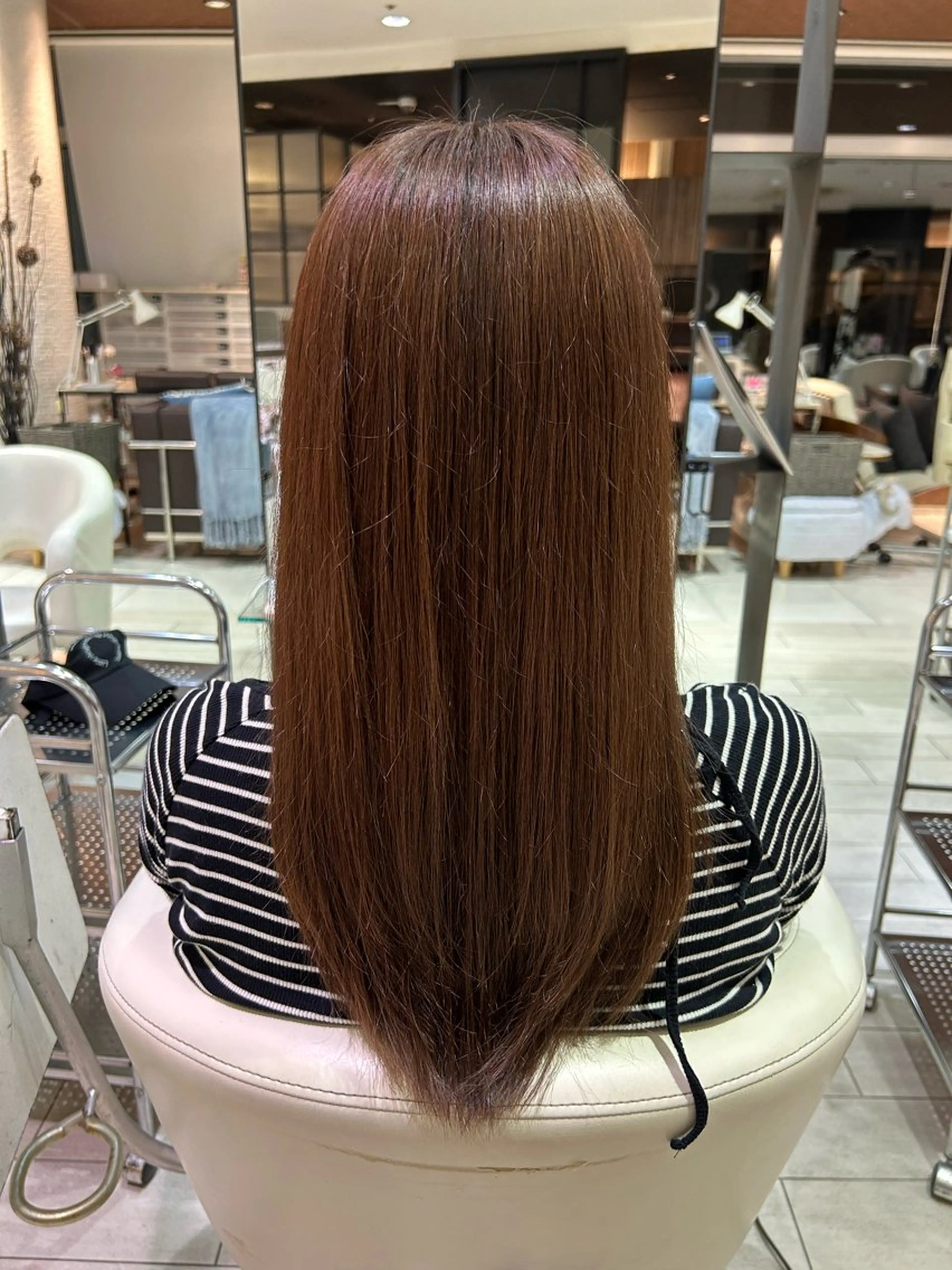 ロング カラー 市川 奈緒のヘアスタイル