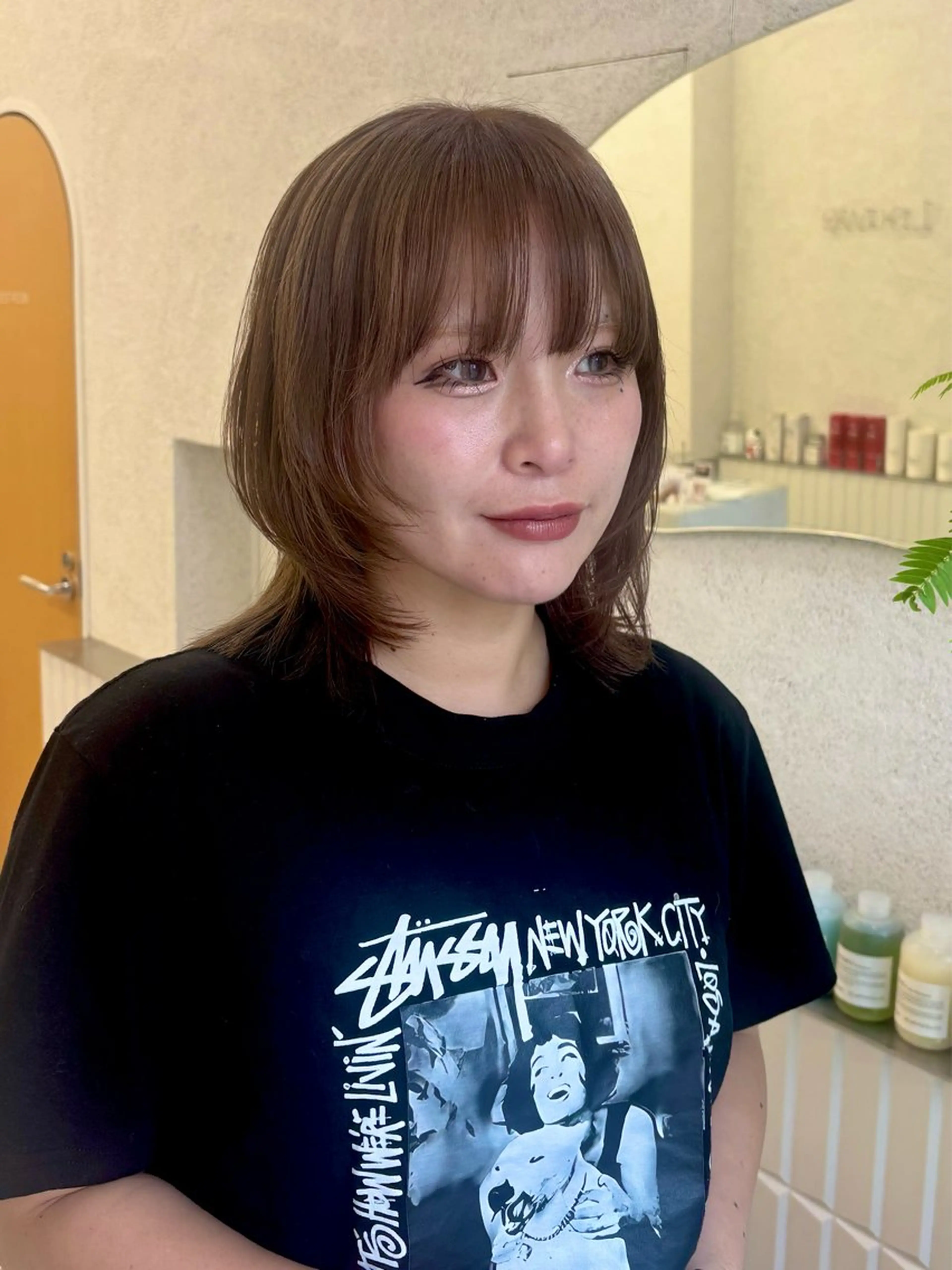 ミディアム カラー ヘアカラー 🧸ミルクティー／ ぷつっとボブ｜ミクのヘアスタイル