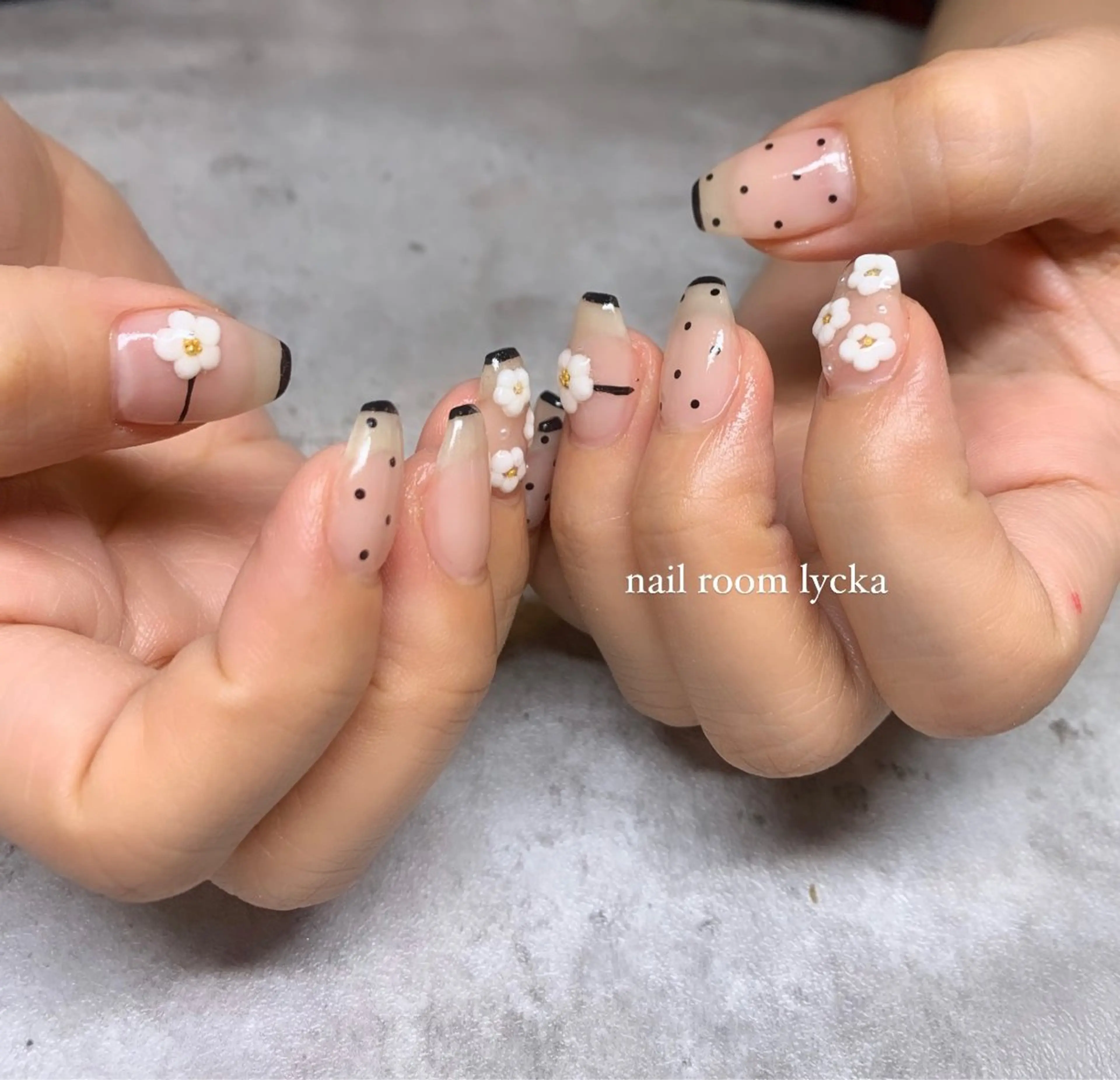 ネイル ﾈｲﾙﾙｰﾑﾘｯｶ 𝐦𝐚𝐲𝐮のネイルデザイン