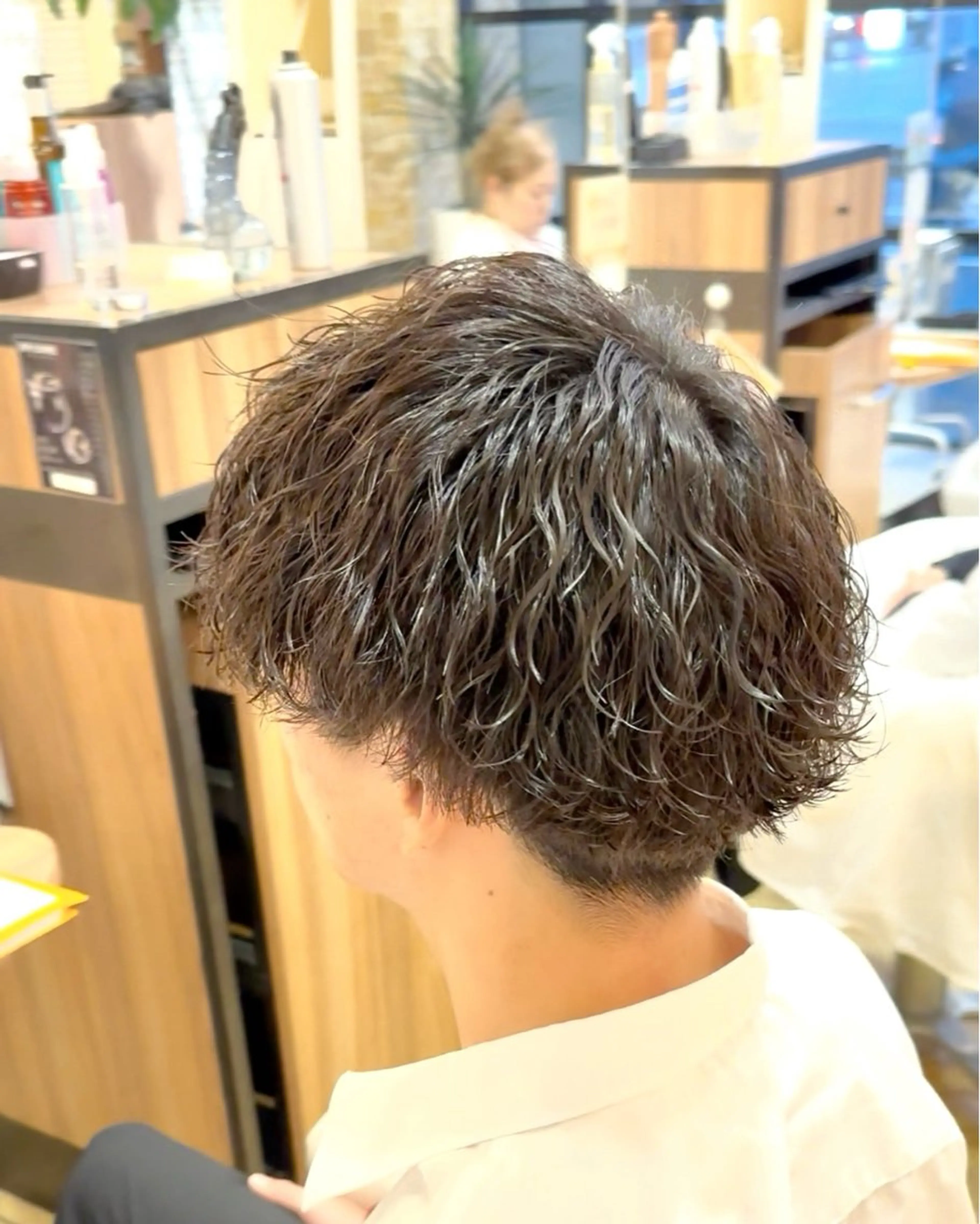 パーマ メンズ マッシュ メンズパーマ 波巻きパーマ カット パーマ ヘッドスパ 川地 由麿のヘアスタイル