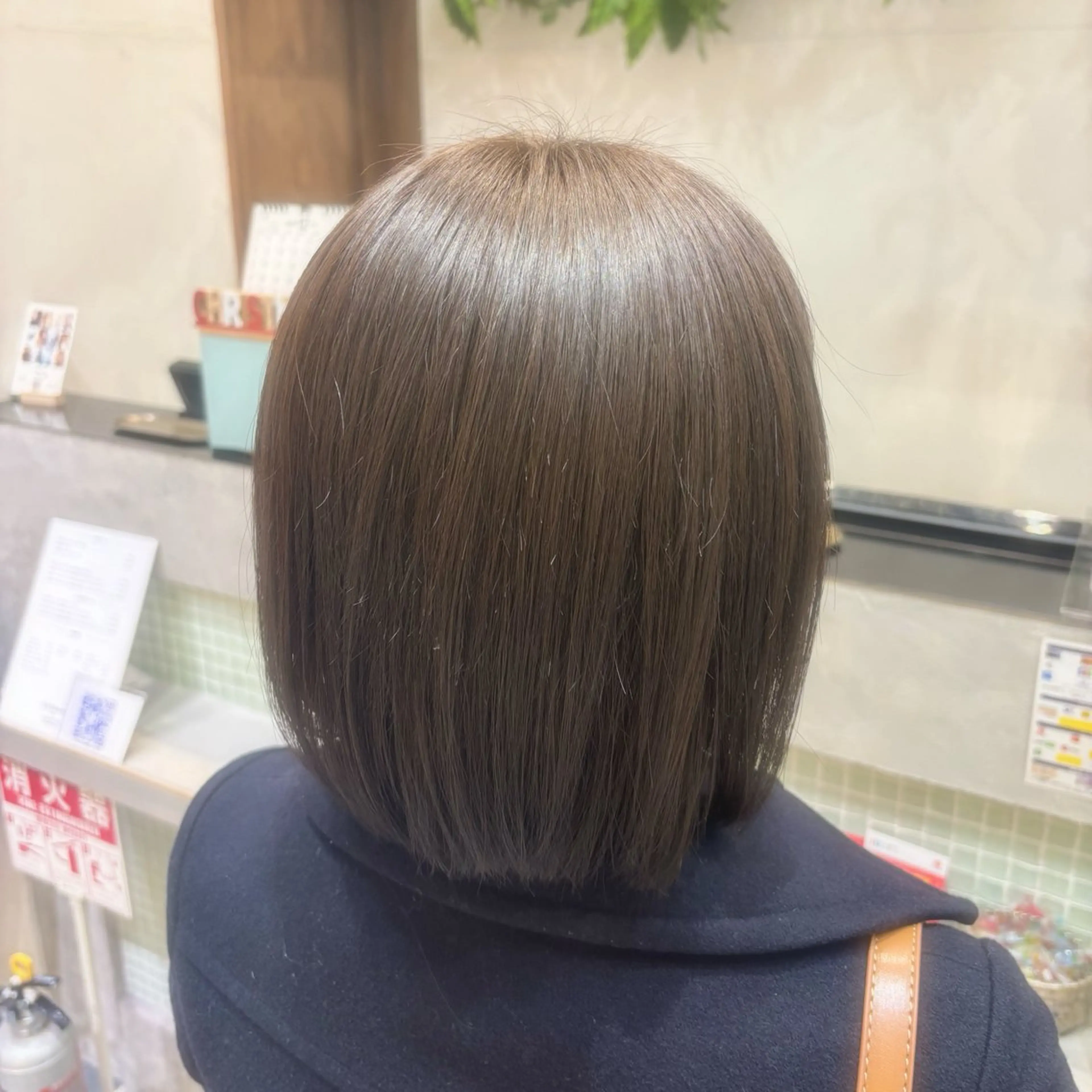 ショート カラー ベージュカラー オリーブベージュ ヘアカラー トリートメント 透明感/ベージュ/ 顔周り/yuna.のヘアスタイル