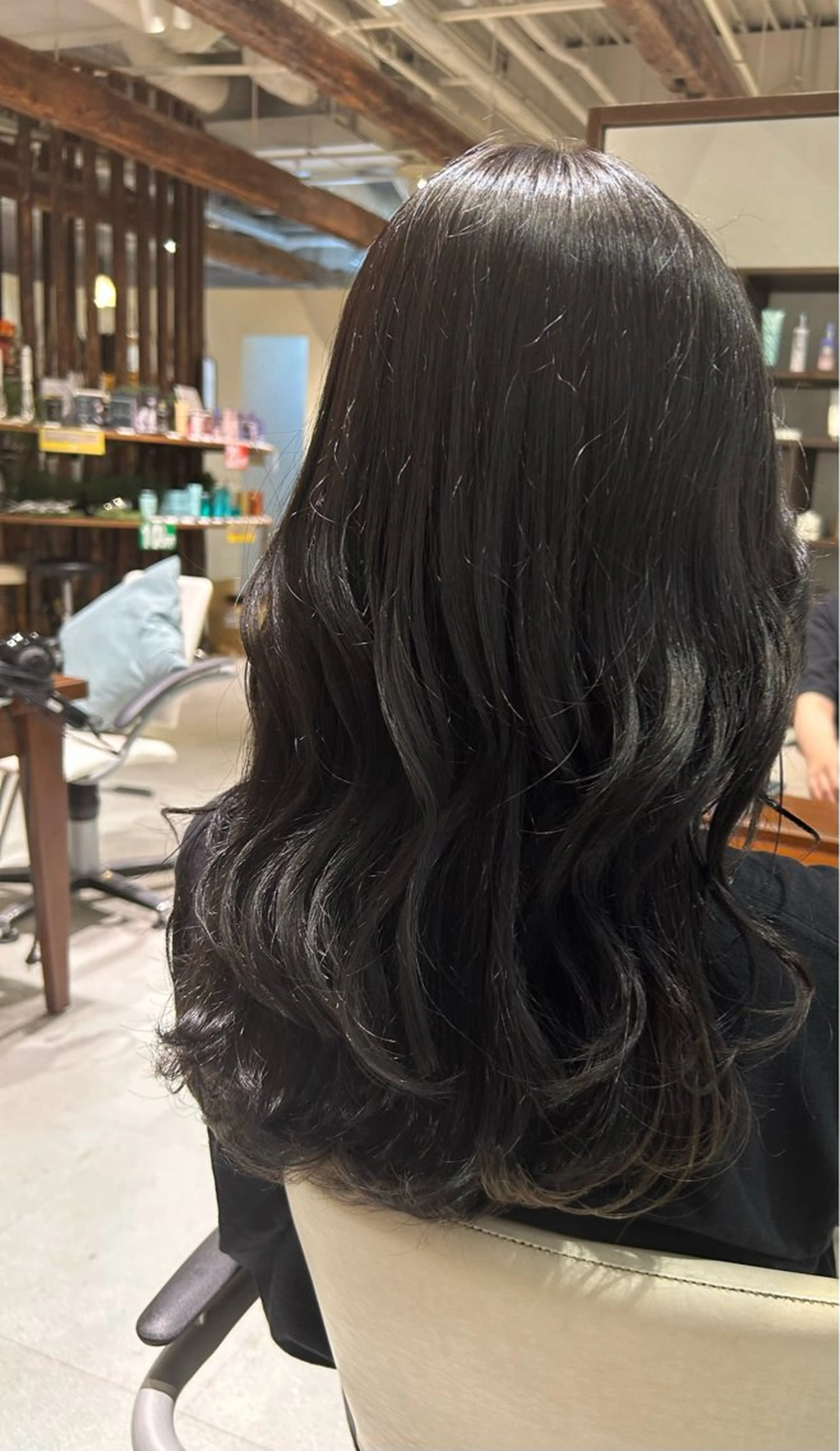 カラー 林 玲美のヘアスタイル