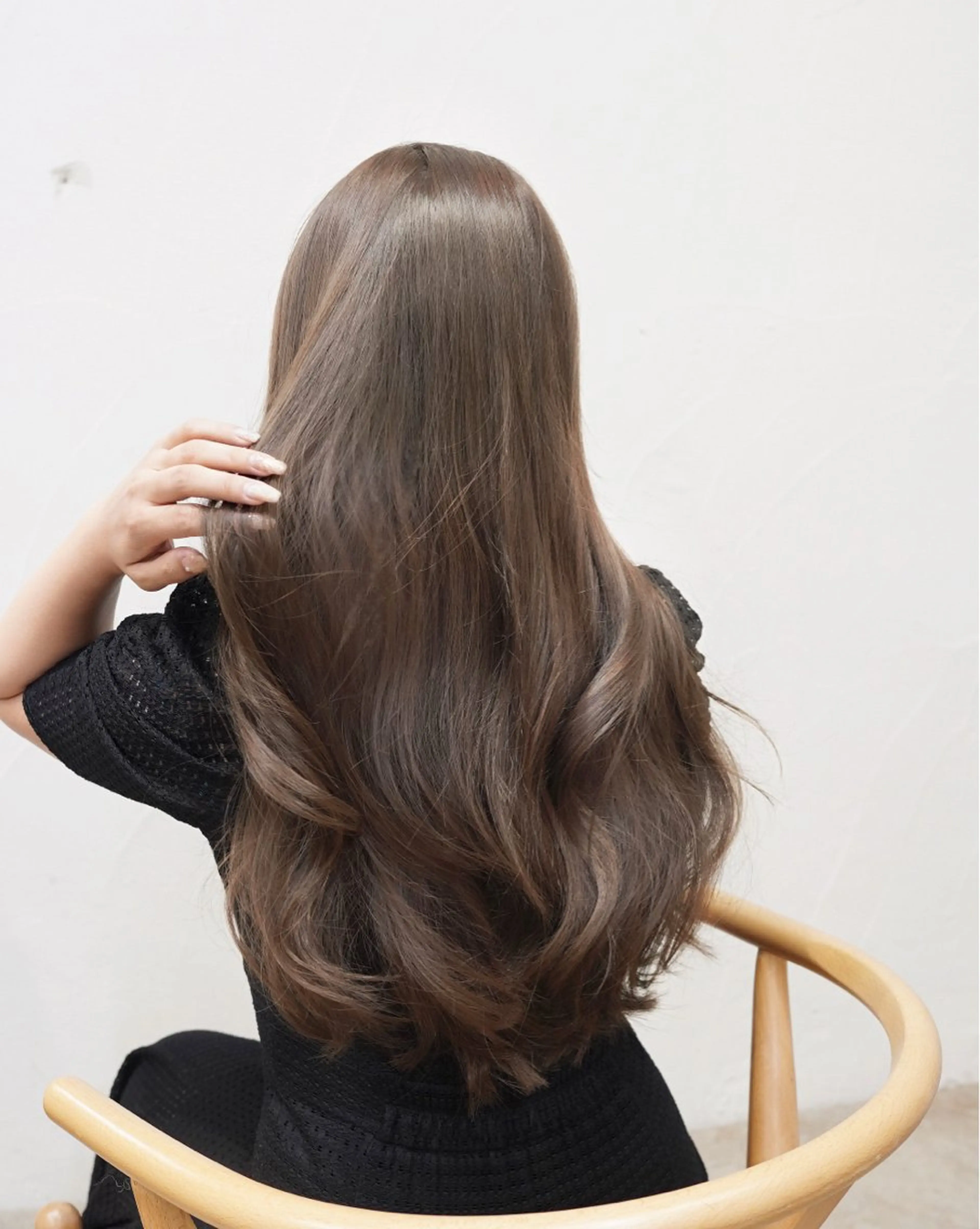 ロング カラー ベージュカラー ラベンダーカラー ラベンダーベージュ ヘアカラー トリートメント 🪞透けヘア髪質改善 艶ベージュ/nagiのヘアスタイル