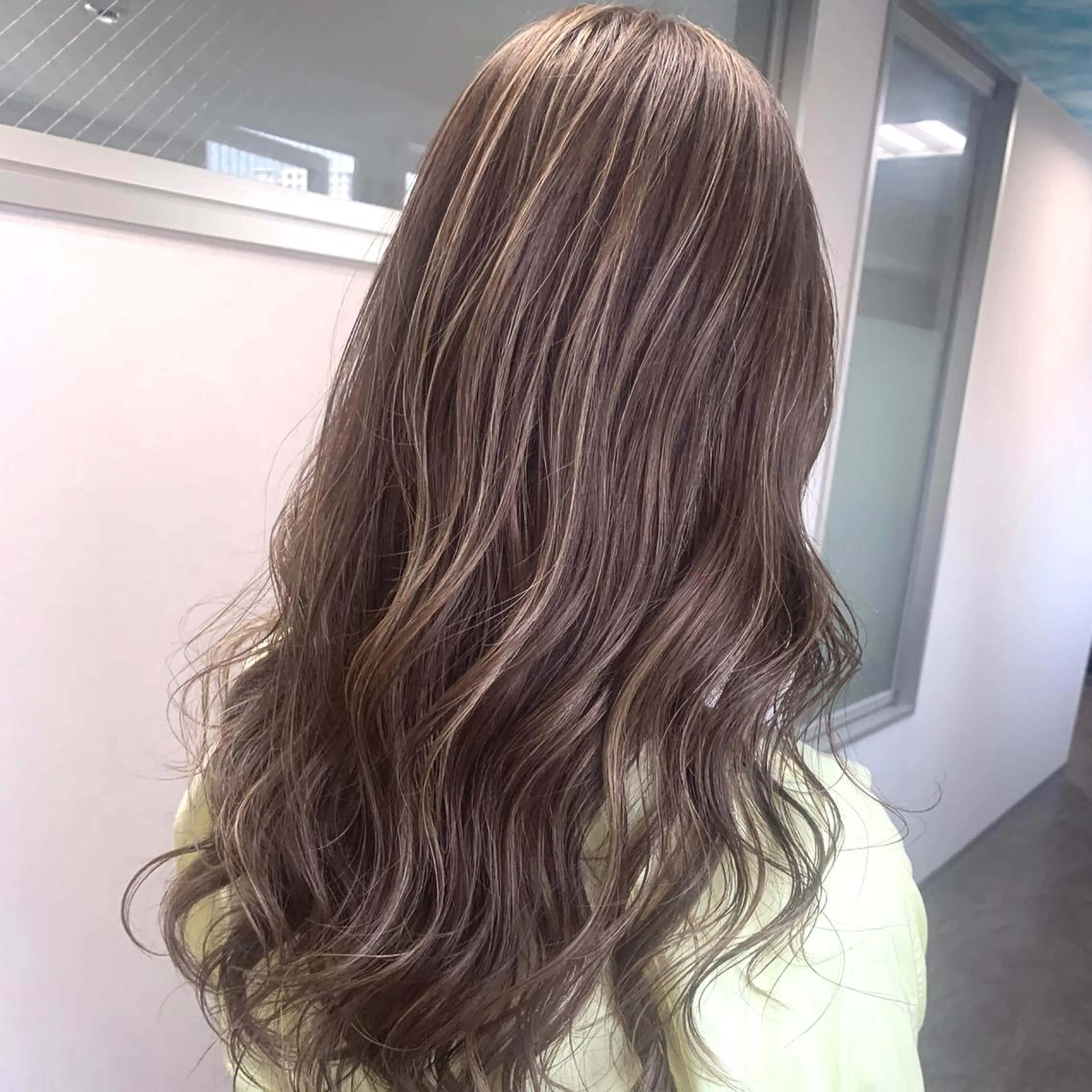 ロング ハイライト ロング ヘアカラー 松井那津子 /ハイライトブリーチのヘアスタイル