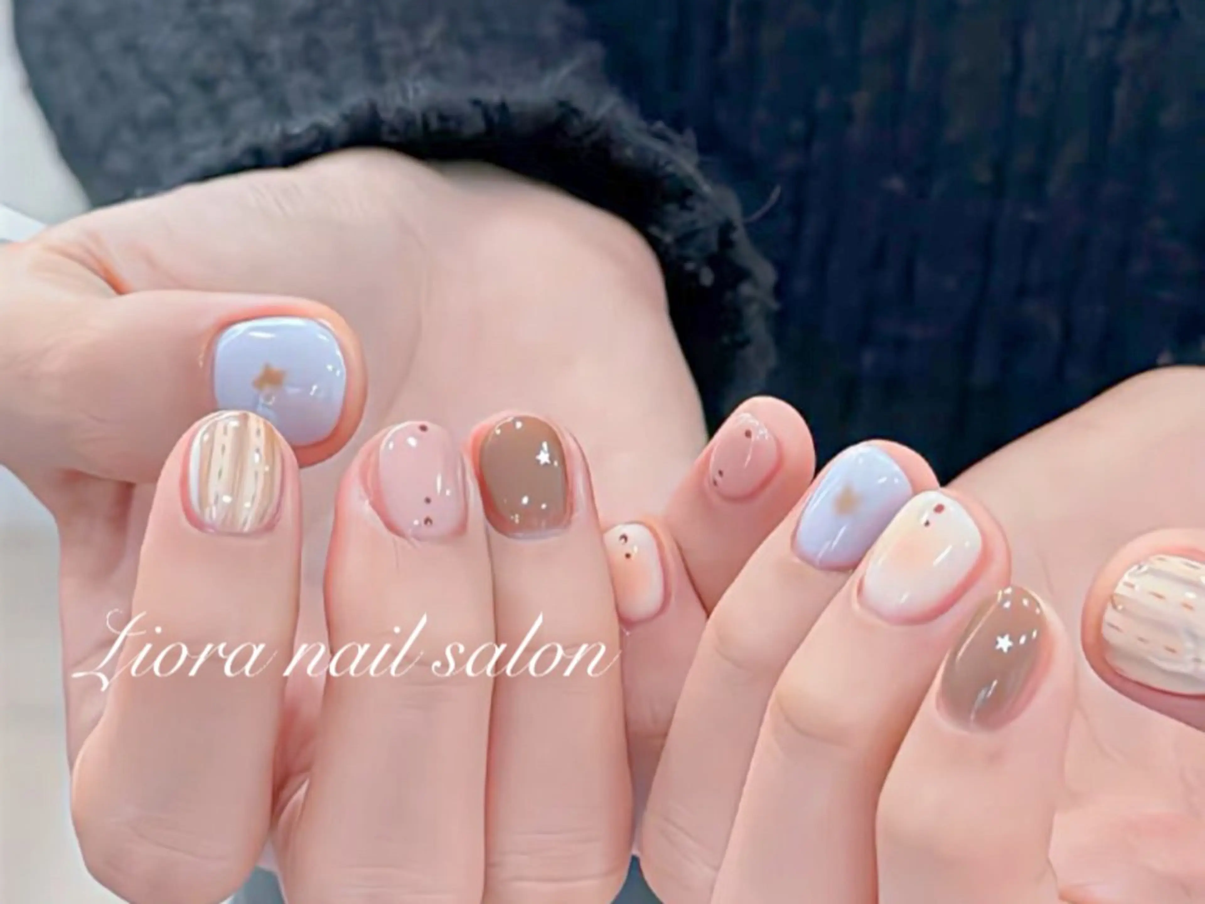ネイル フレンチネイル ジェルネイル ガーリー グラデーション キラキラネイル ハンドネイル Liora nail 1のネイルデザイン