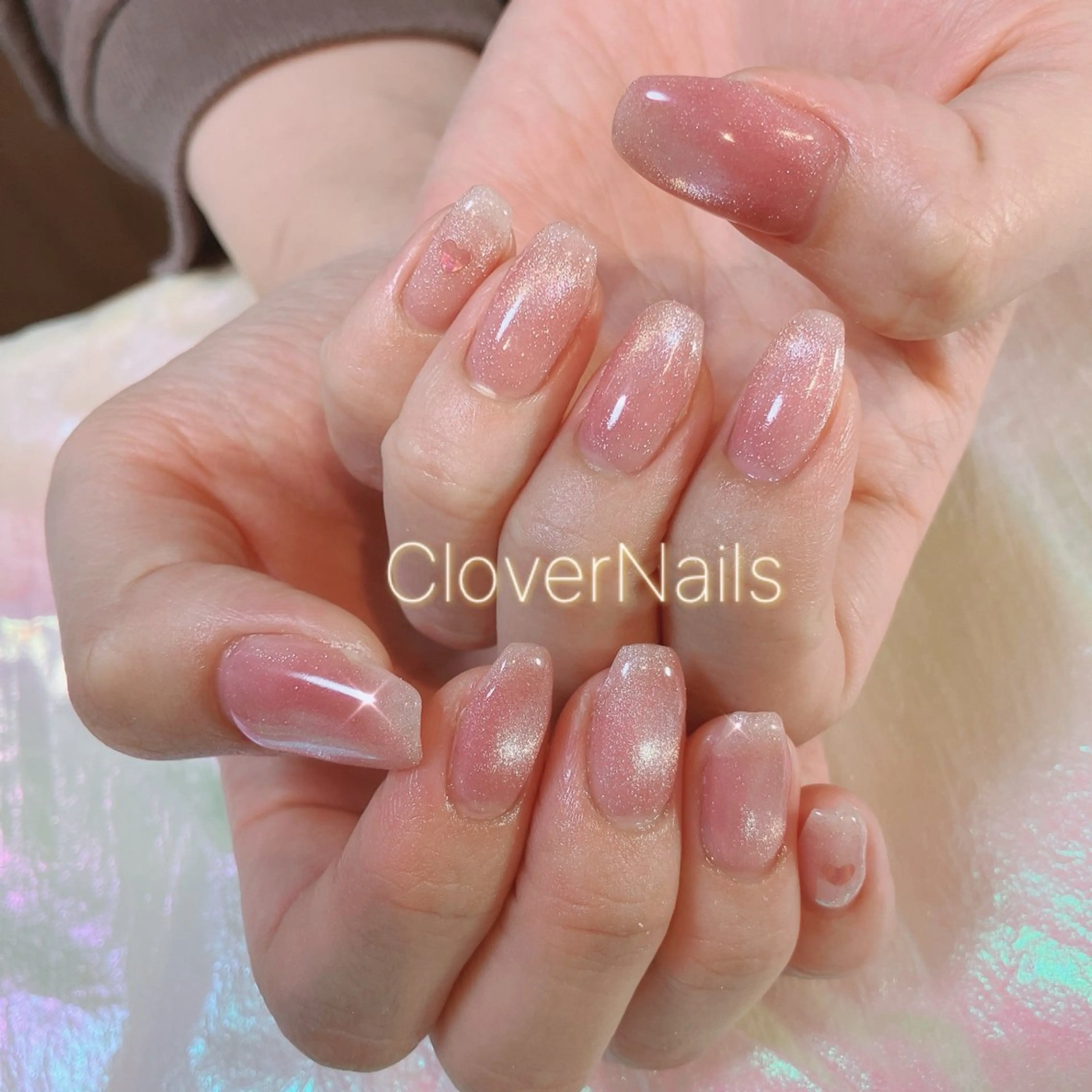 ネイル ハート ラメ(グリッター) マグネットネイル ニュアンスネイル オフィスネイル ハンドネイル 自宅ネイルサロン クロバーネイルのネイルデザイン