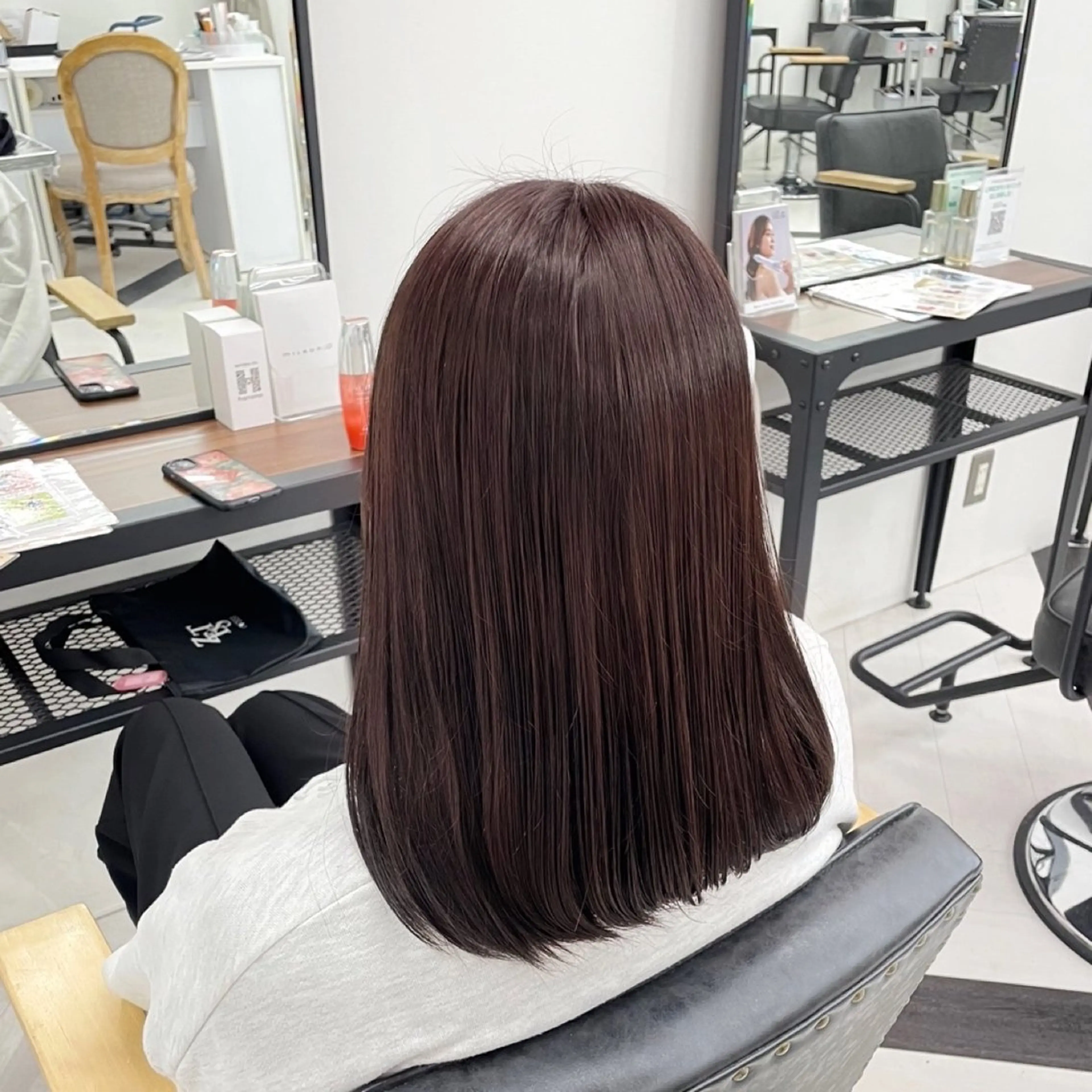 セミロング カラー パーマ ヘアアレンジ メンズ ブラウンカラー レッドカラー トリートメント mona/ ストレートスタイル✨のヘアスタイル