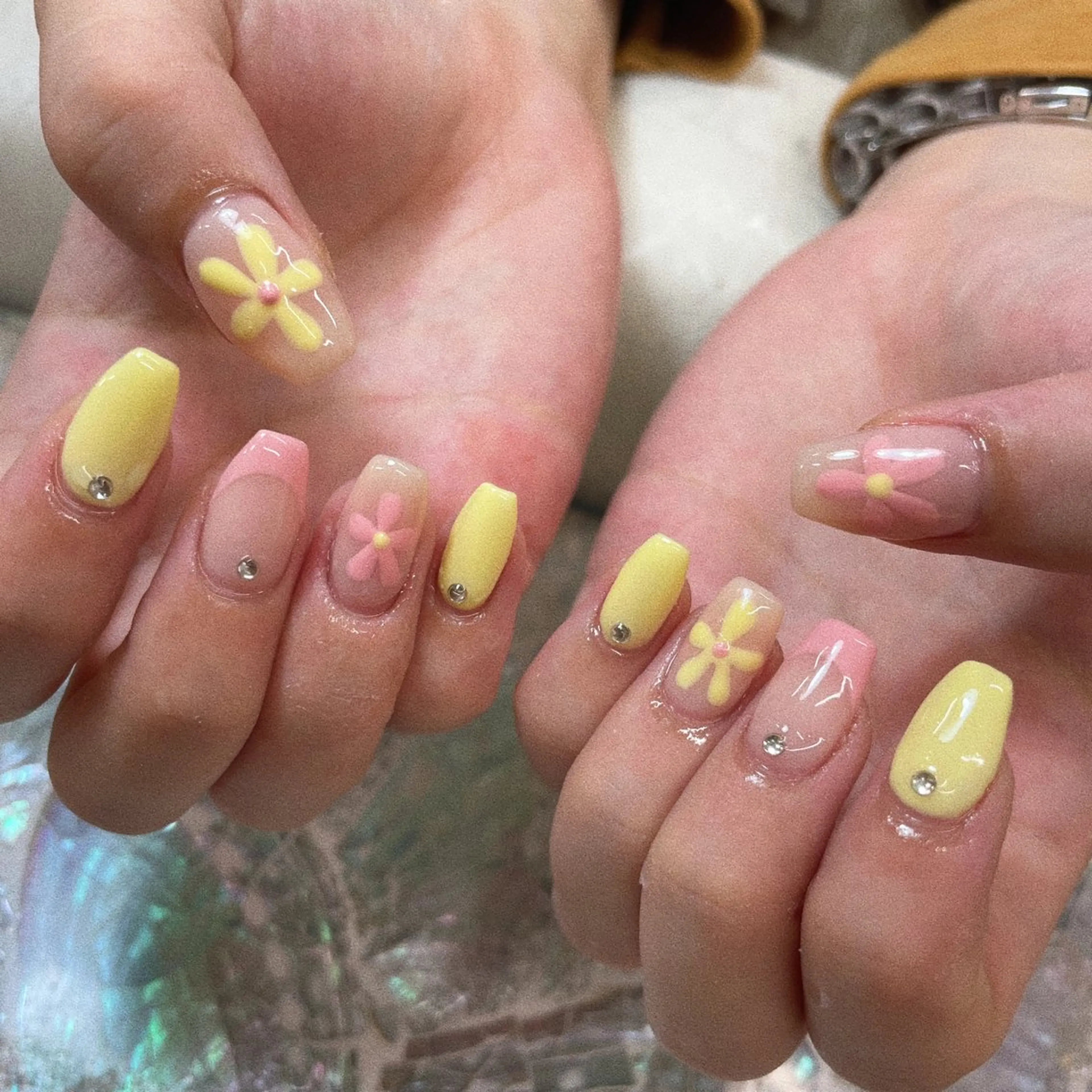 ネイル フラワーネイル 🌴konami 4U NAIL🥥のネイルデザイン