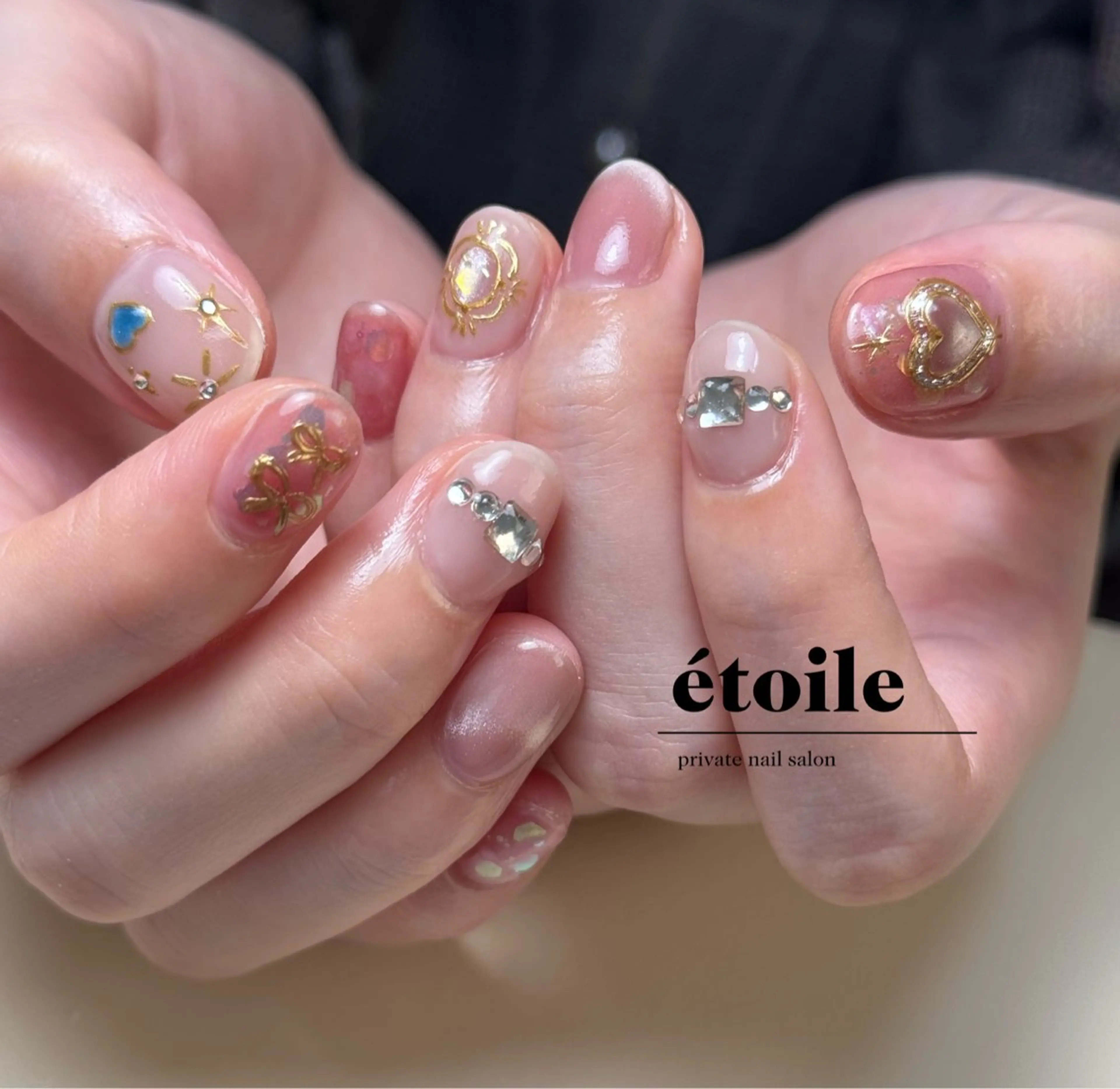 ネイル アートネイル マグネットネイル 持ち込み ニュアンスネイル シンプルネイル étoile ｜ayaのネイルデザイン