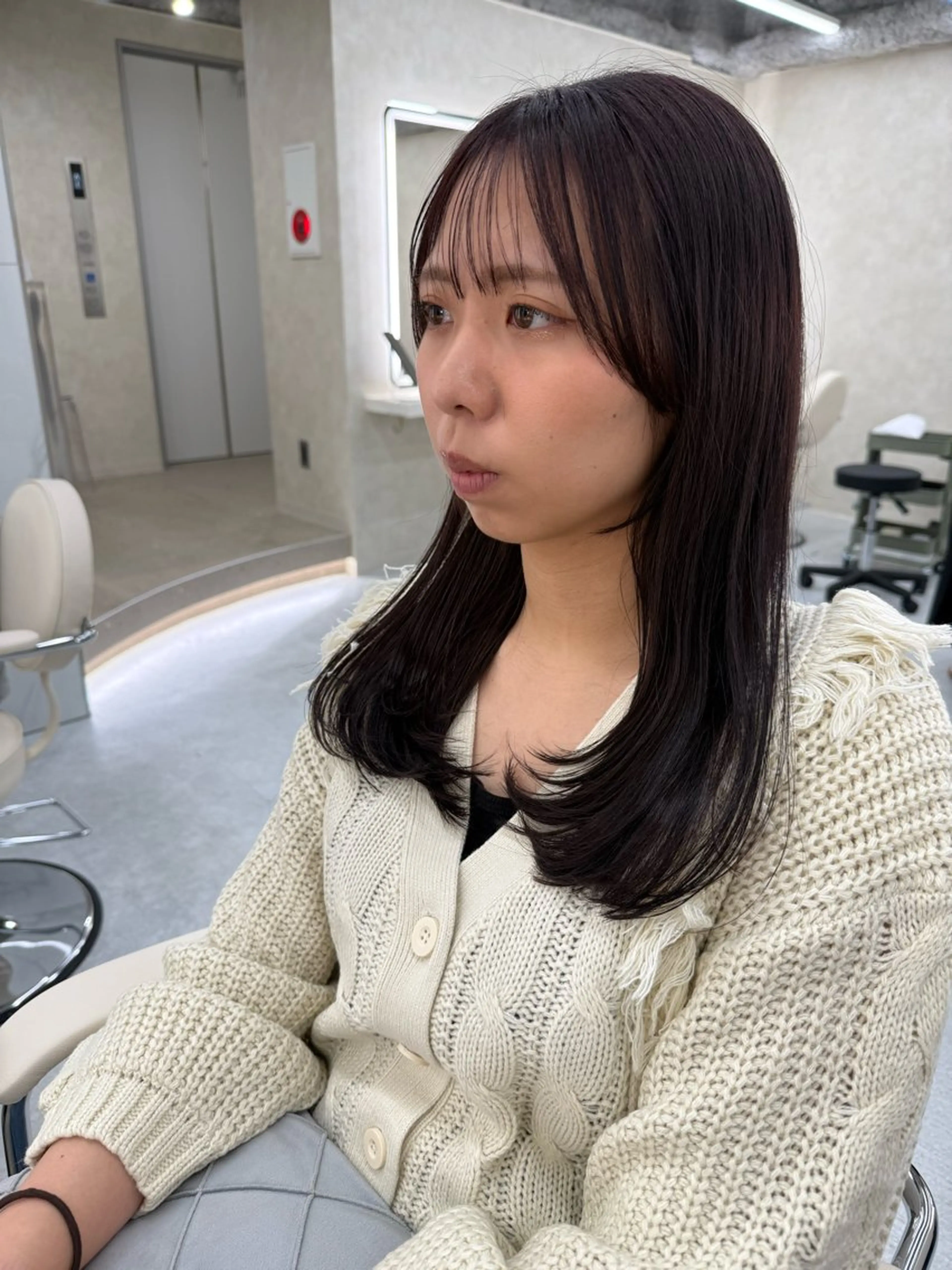 セミロング カラー レイヤーカット ローレイヤー カット ヘアカラー レイヤー/ハイトーン /新宿/佐藤巧己✨のヘアスタイル