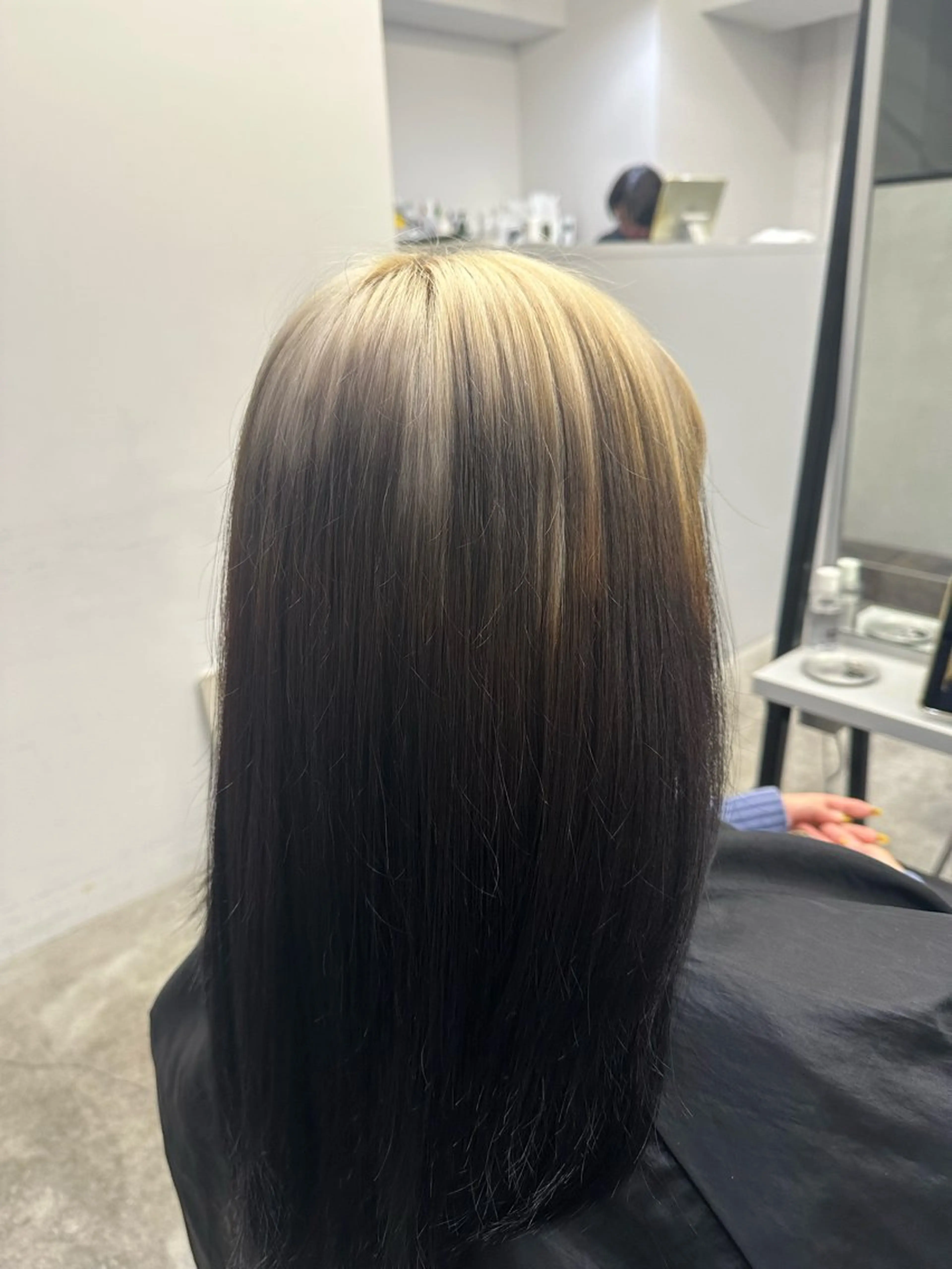 ロング カラー ヘアカラー トリートメント ハイトーンカラー が絶対可愛い✨泰聖✨のヘアスタイル