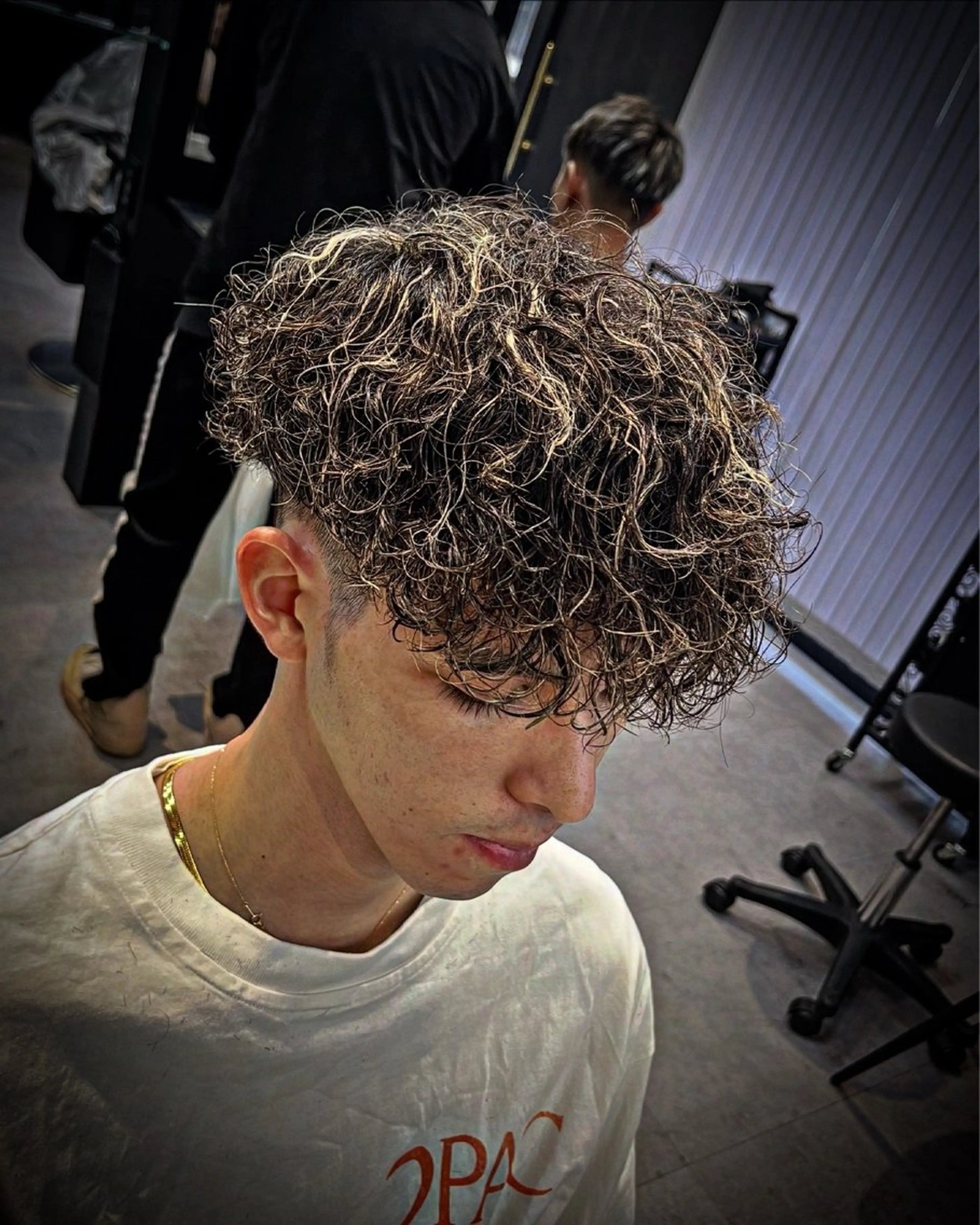 ショート カラー パーマ ヘアアレンジ メンズ メンズメッシュ スペインカール メッシュ カット ヘアカラー パーマ ヘアセット men'slapis YUTOのヘアスタイル