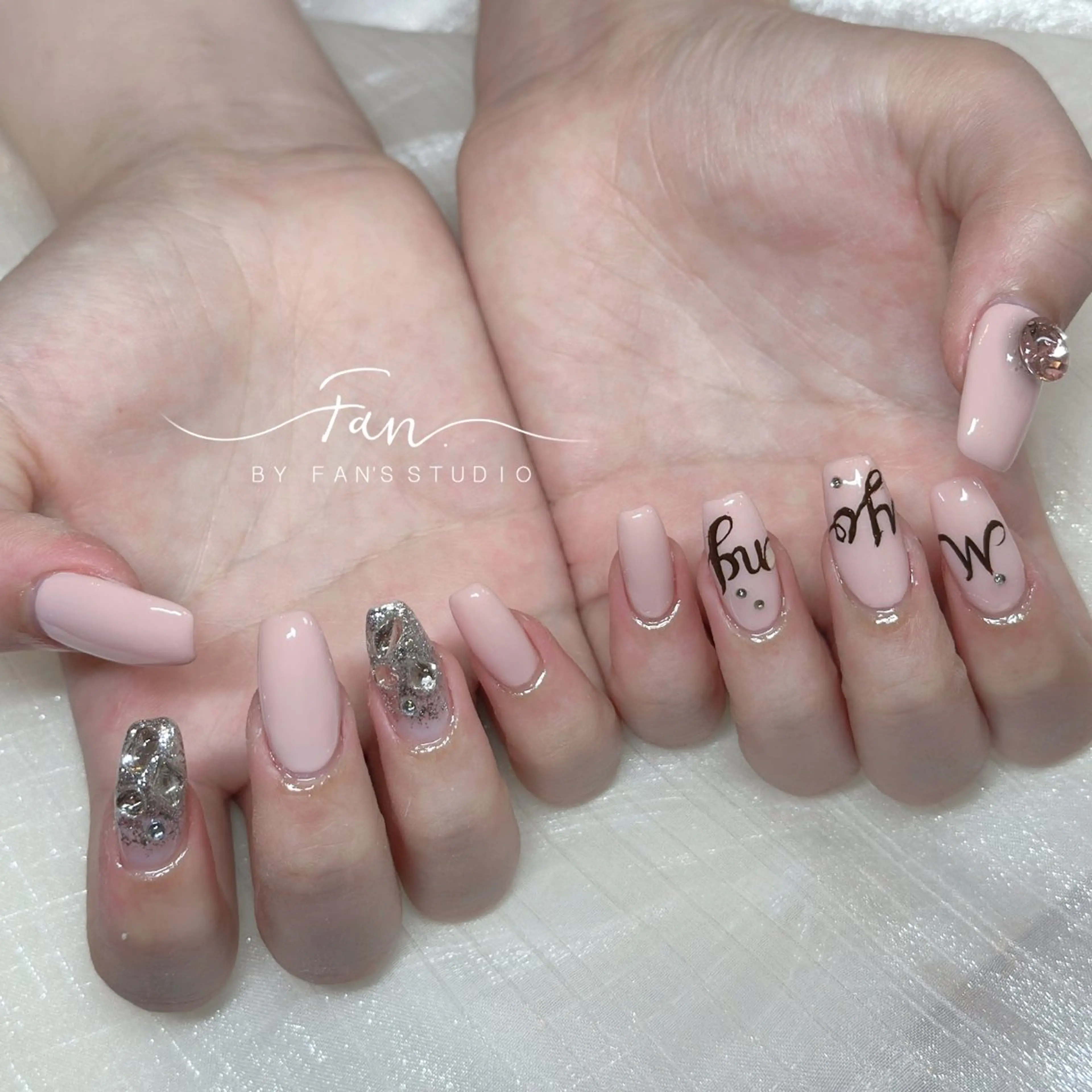 ネイル 🌻FAN'S STUDIO池袋🌻のネイルデザイン