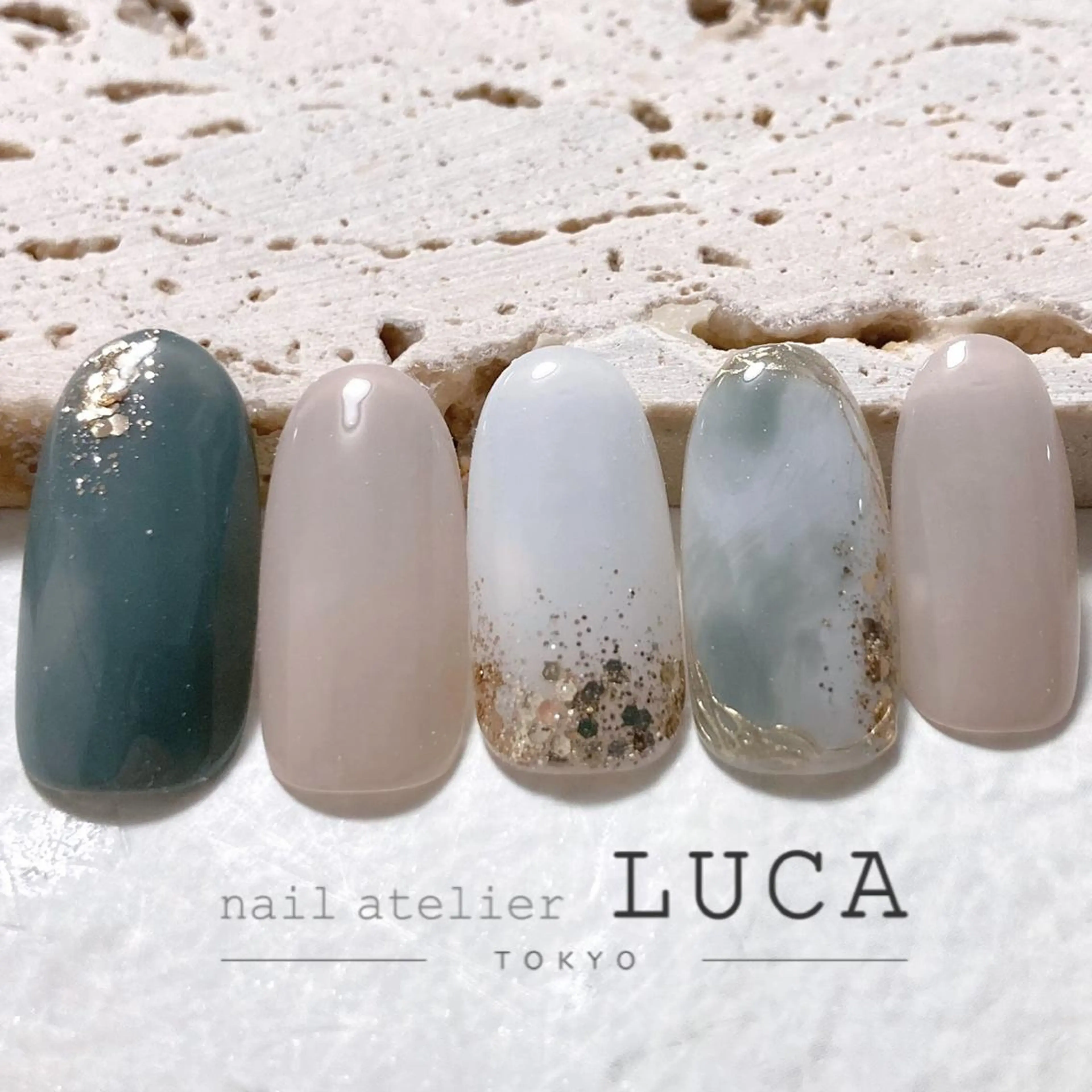 ネイル アートネイル オーロラネイル クリアネイル 長さ出し フットネイル ハンドネイル ネイルアトリエルカ スタッフのネイルデザイン